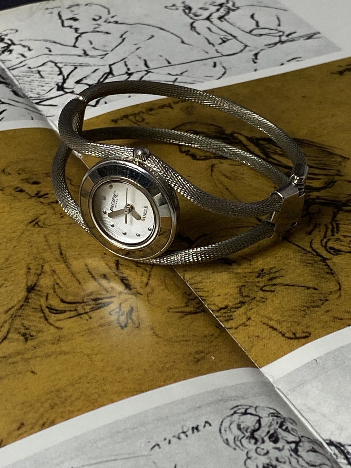 Hysteric Glamour Pacific Bangle Watch Rare Retro Avant Garde Size ONE SIZE - 1 Thumbnail