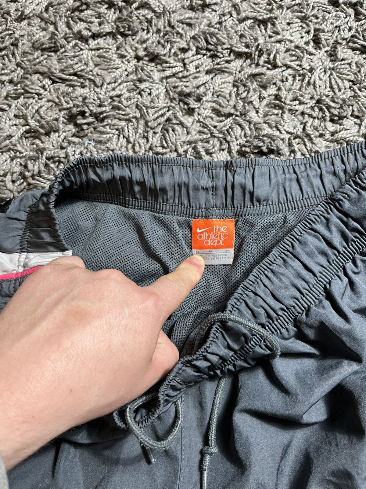 Vintage NIKE VINTAGE 00s NYLON SUMMER SHORTS Y2K Size US 32 / EU 48 - 3 Thumbnail