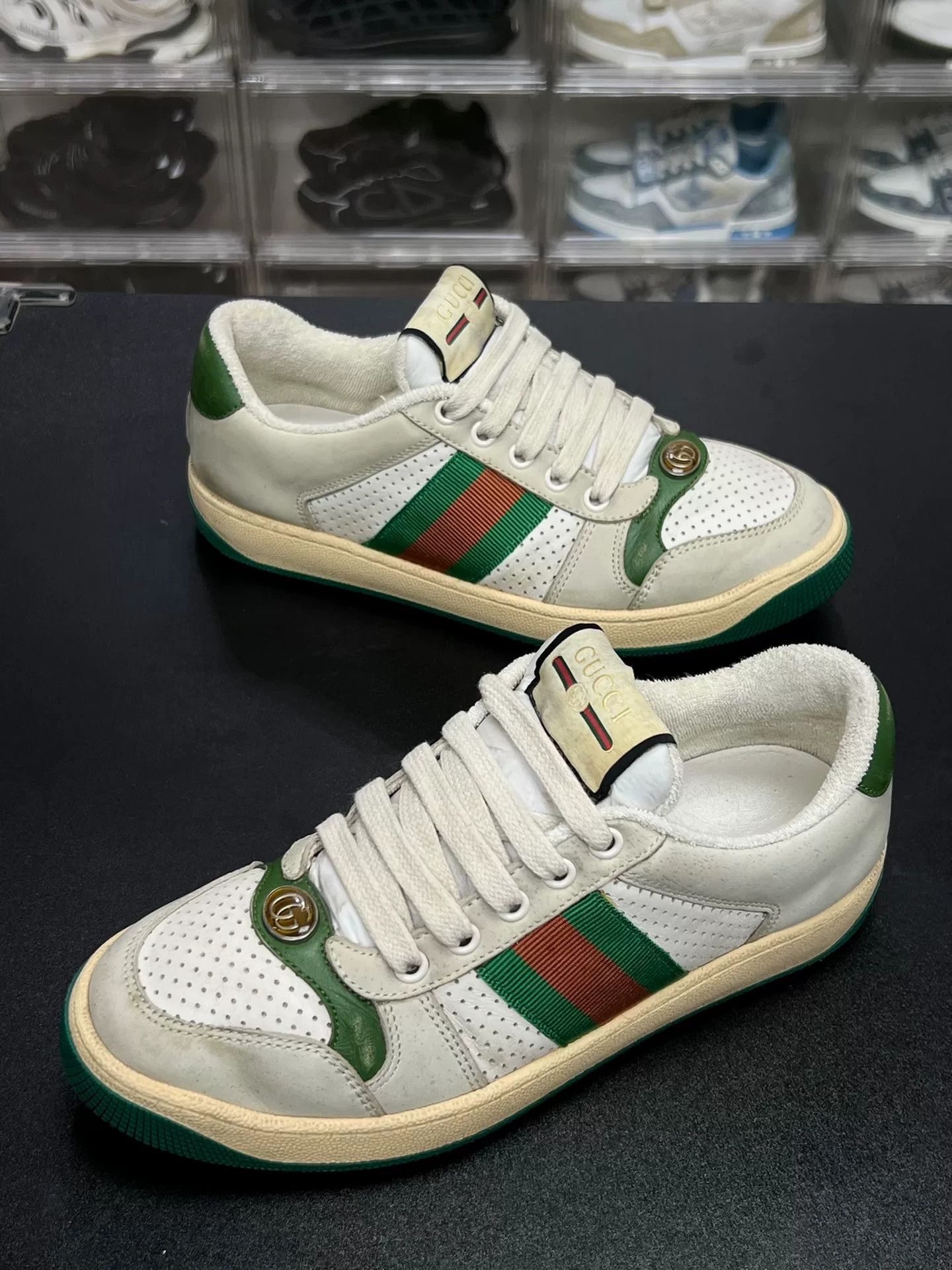 Gucci Gucci Green Lowtop Sneakers us_6 Women Size US 6 / IT 36 - 1 Thumbnail