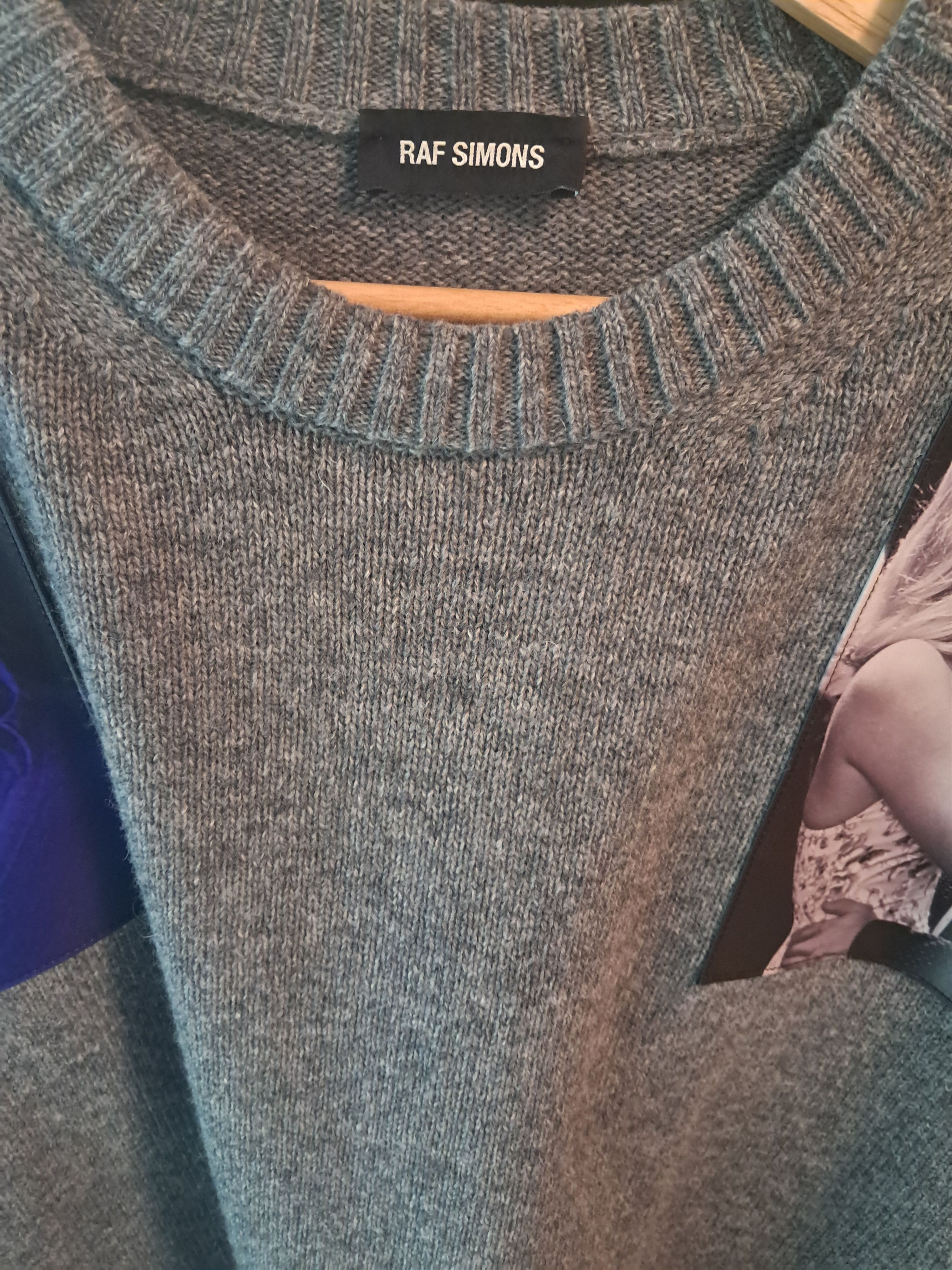 Raf Simons Raf Simons Oversized Grey Patched Sweatshirt (AW 19) Size US S / EU 44-46 / 1 - 7 Thumbnail