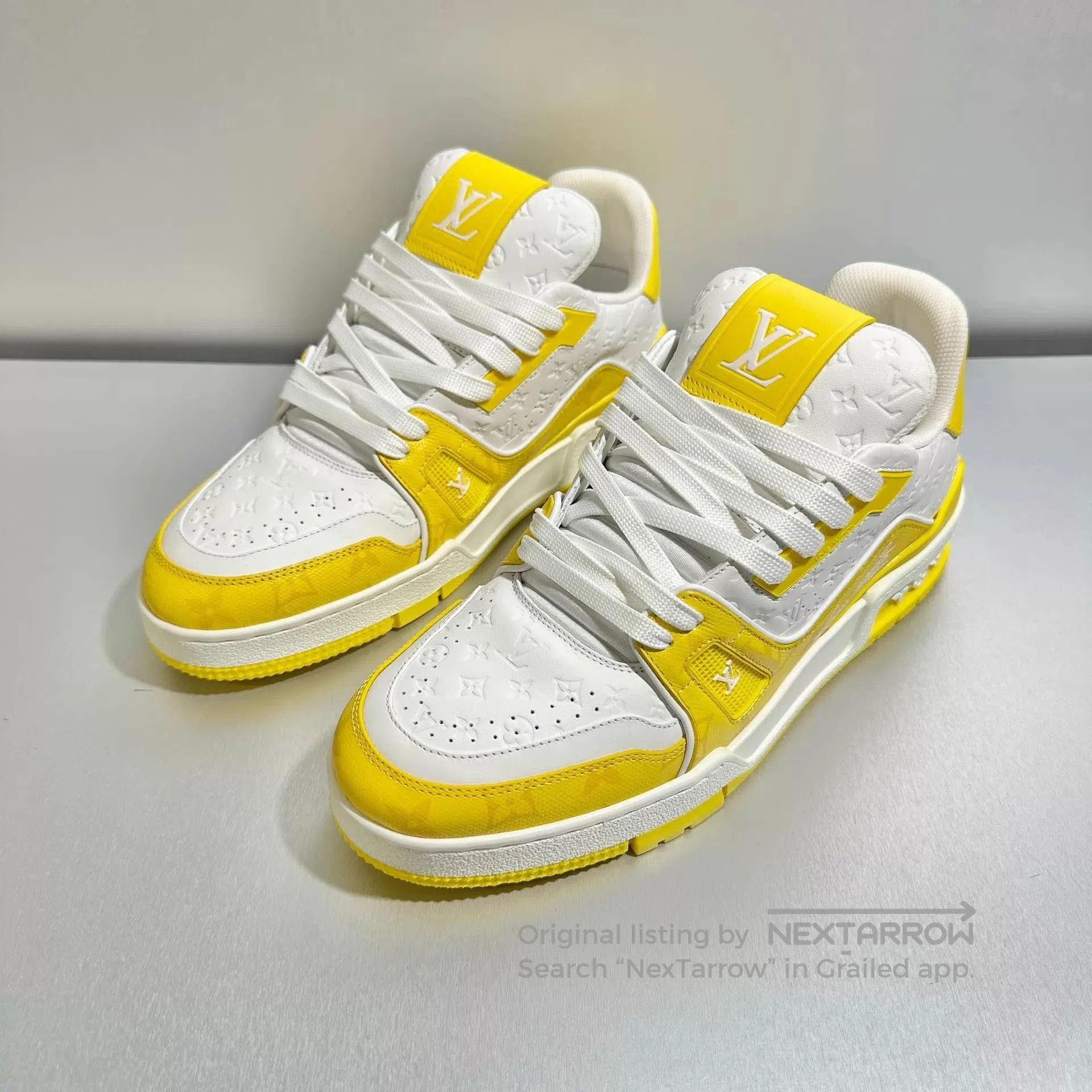 Louis Vuitton Yellow Low. Size US 7 / EU 40 - 1 Thumbnail