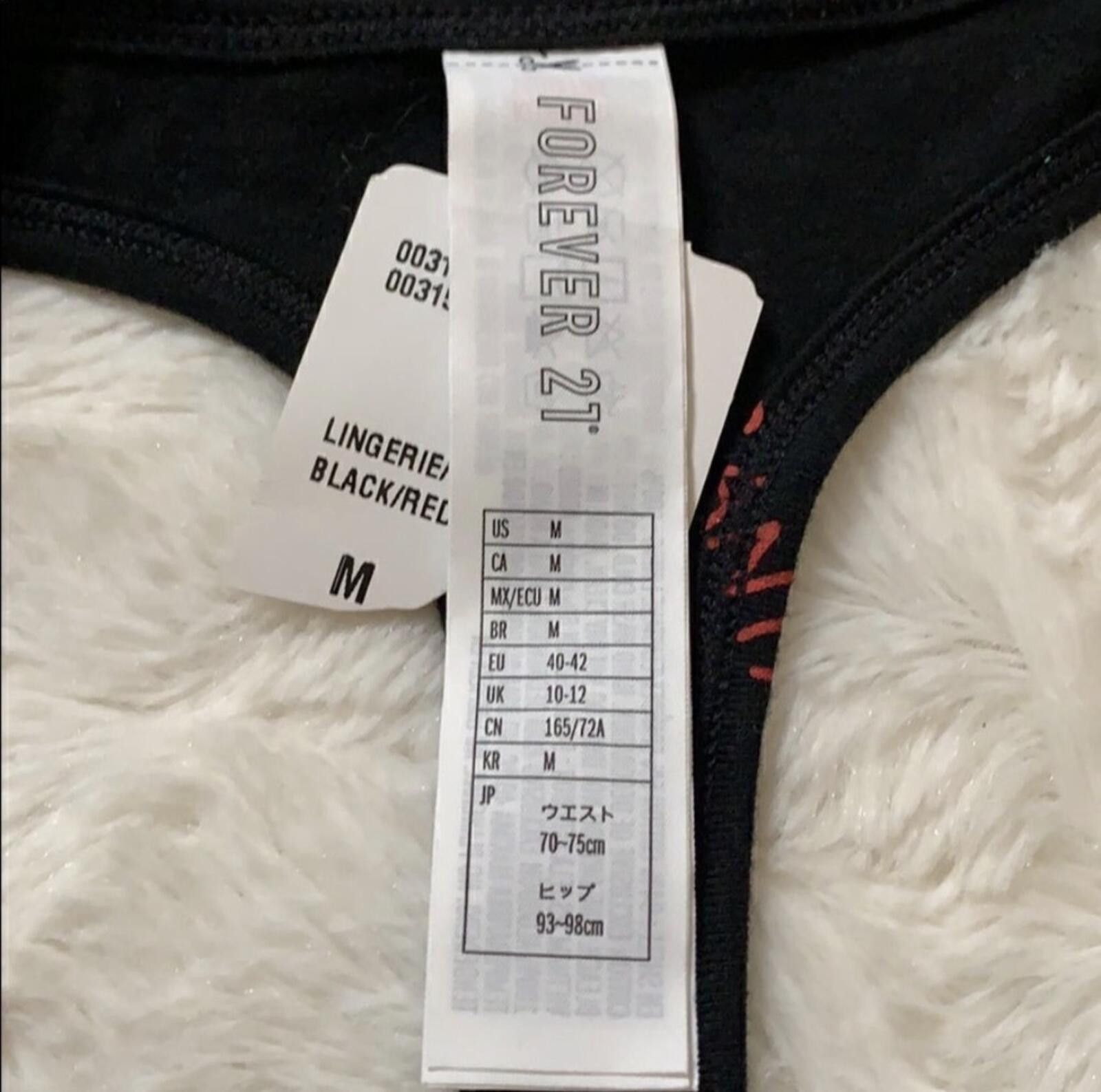 Forever 21 2- (FOREVER 21) Santa baby thongs Size ONE SIZE - 3 Thumbnail