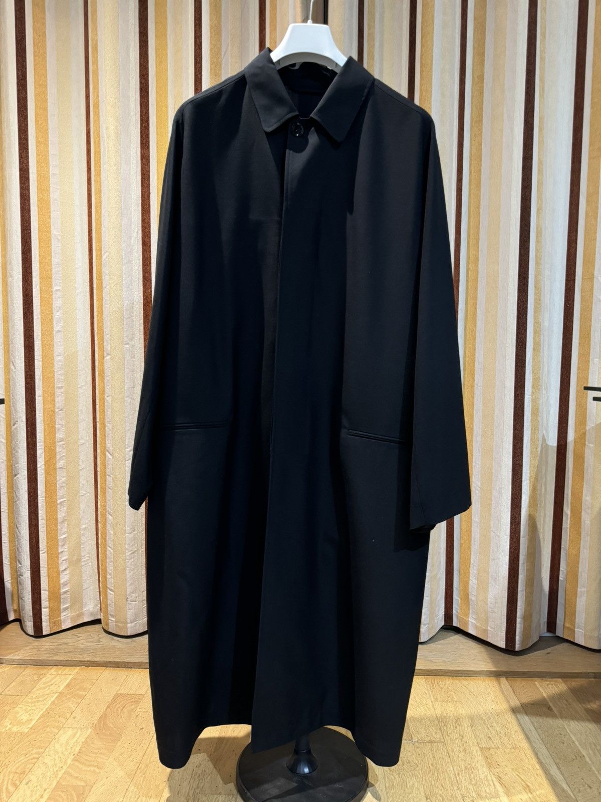 Lemaire Lemaire Men’s Black Wool Raglan Light Coat Trench Coat 50 Size US M / EU 48-50 / 2 - 3 Thumbnail