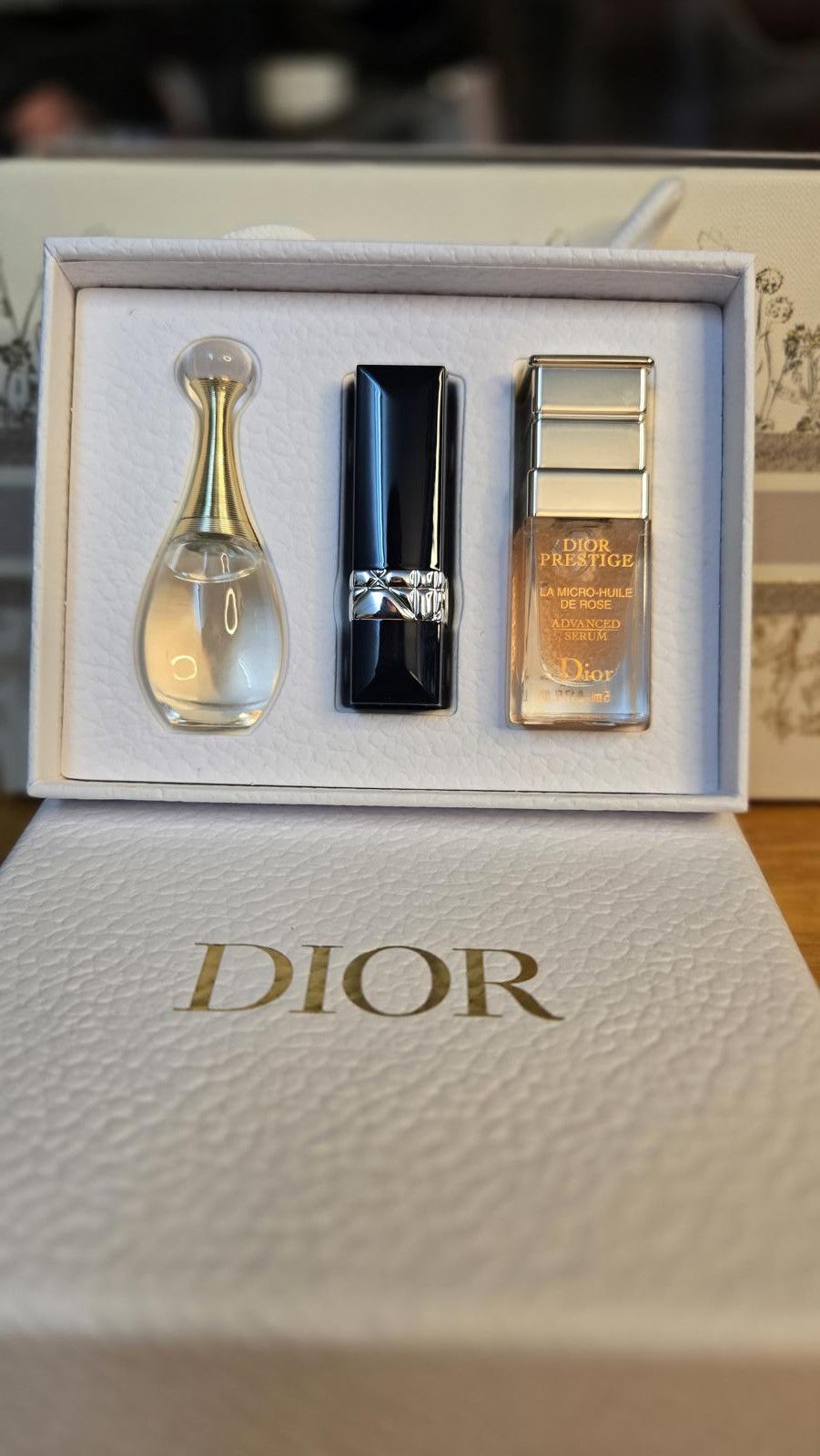 Dior ✨ Christian Dior Prestige Gift Set ✨ Size ONE SIZE - 7 Thumbnail