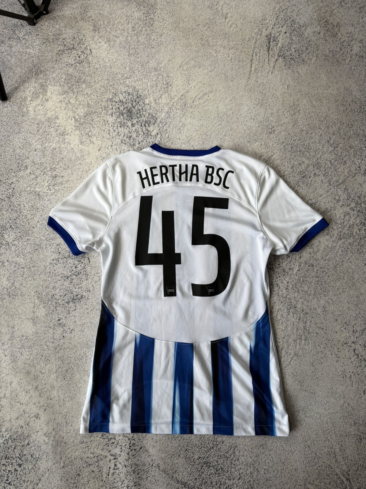 Nike Hertha BSC #45 Berlin Home Jersey 2021/22 by Nike Size US M / EU 48-50 / 2 - 16 Thumbnail