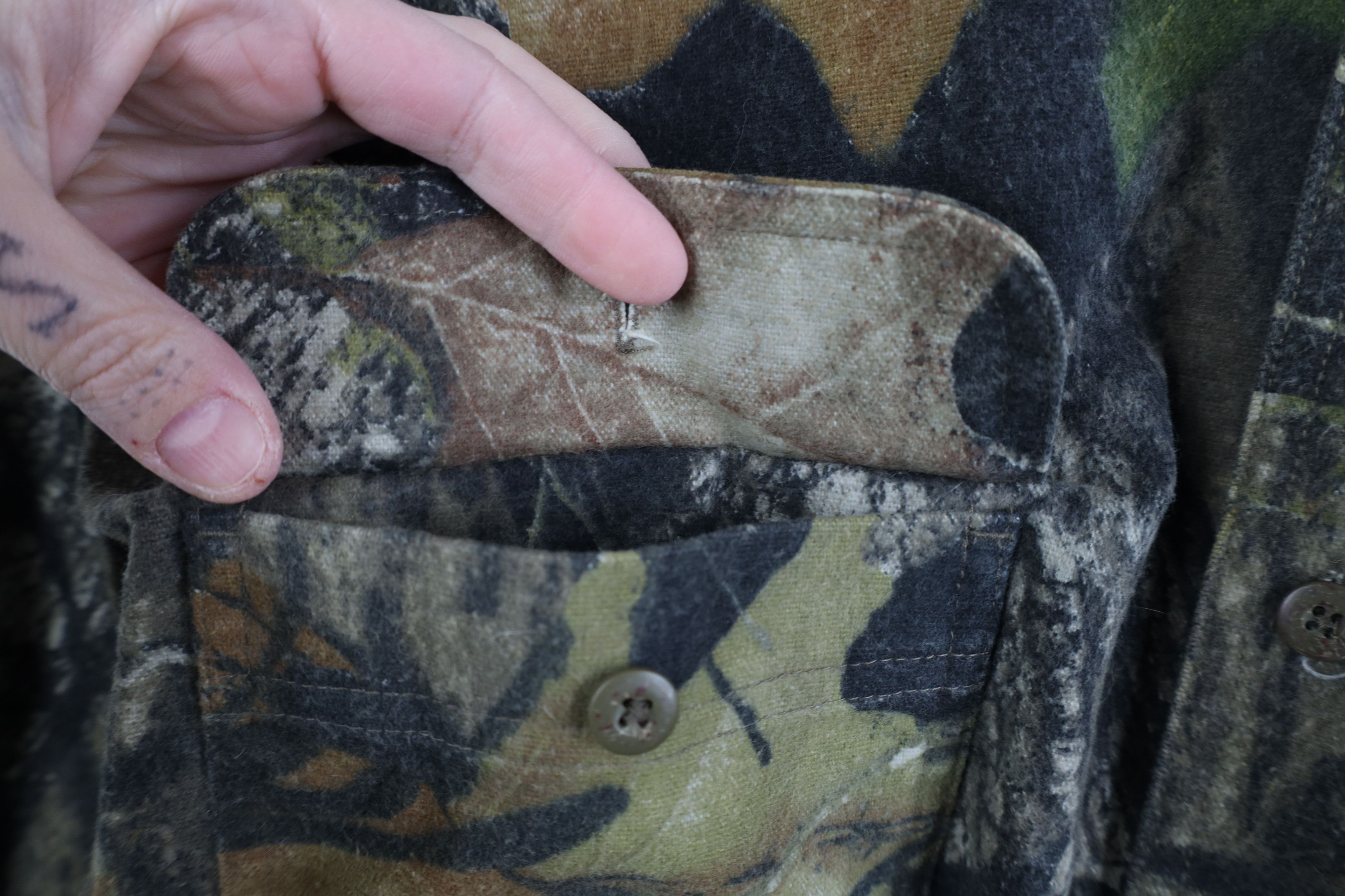 Vintage Vintage Mossy Oak Camouflage Chamois Cloth Button Shirt Size US XL / EU 56 / 4 - 8 Thumbnail