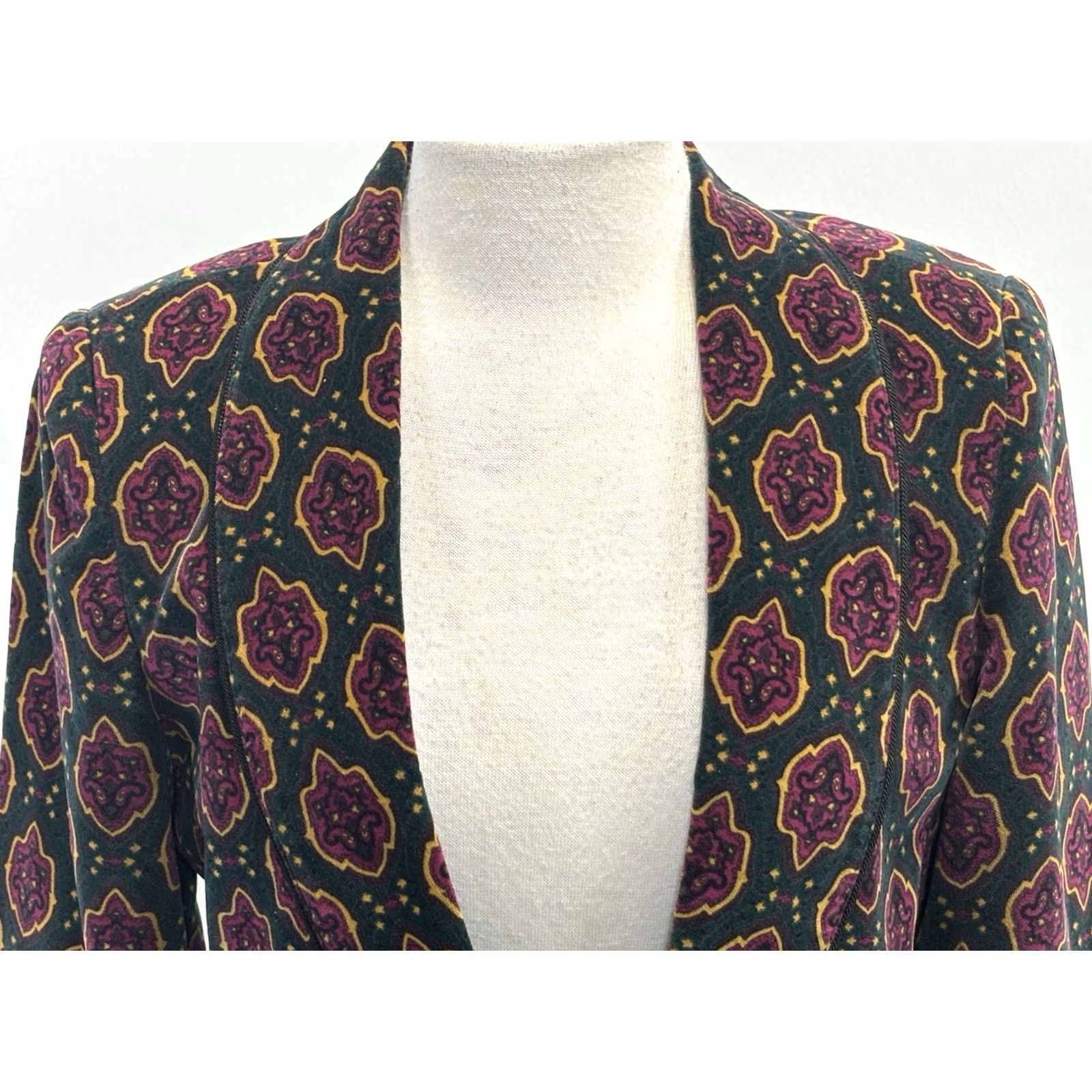 Vintage VINTAGE Bryn Connelly Jacket 12P Vtg Velvet Skirt Suit Set Womens Petite Toggle 90s Size 34" / US 12 / IT 48 - 6 Thumbnail