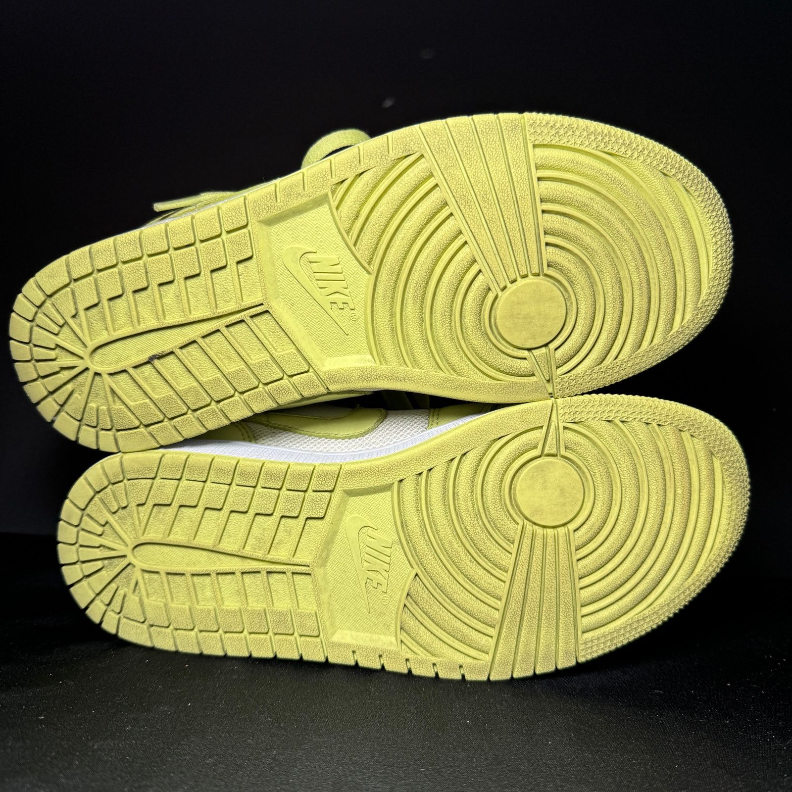 Jordan Brand × Nike Wmns Nike Air Jordan 1 Low Limelight Women's Shoes - Size 9 Size US 9 / IT 39 - 7 Thumbnail