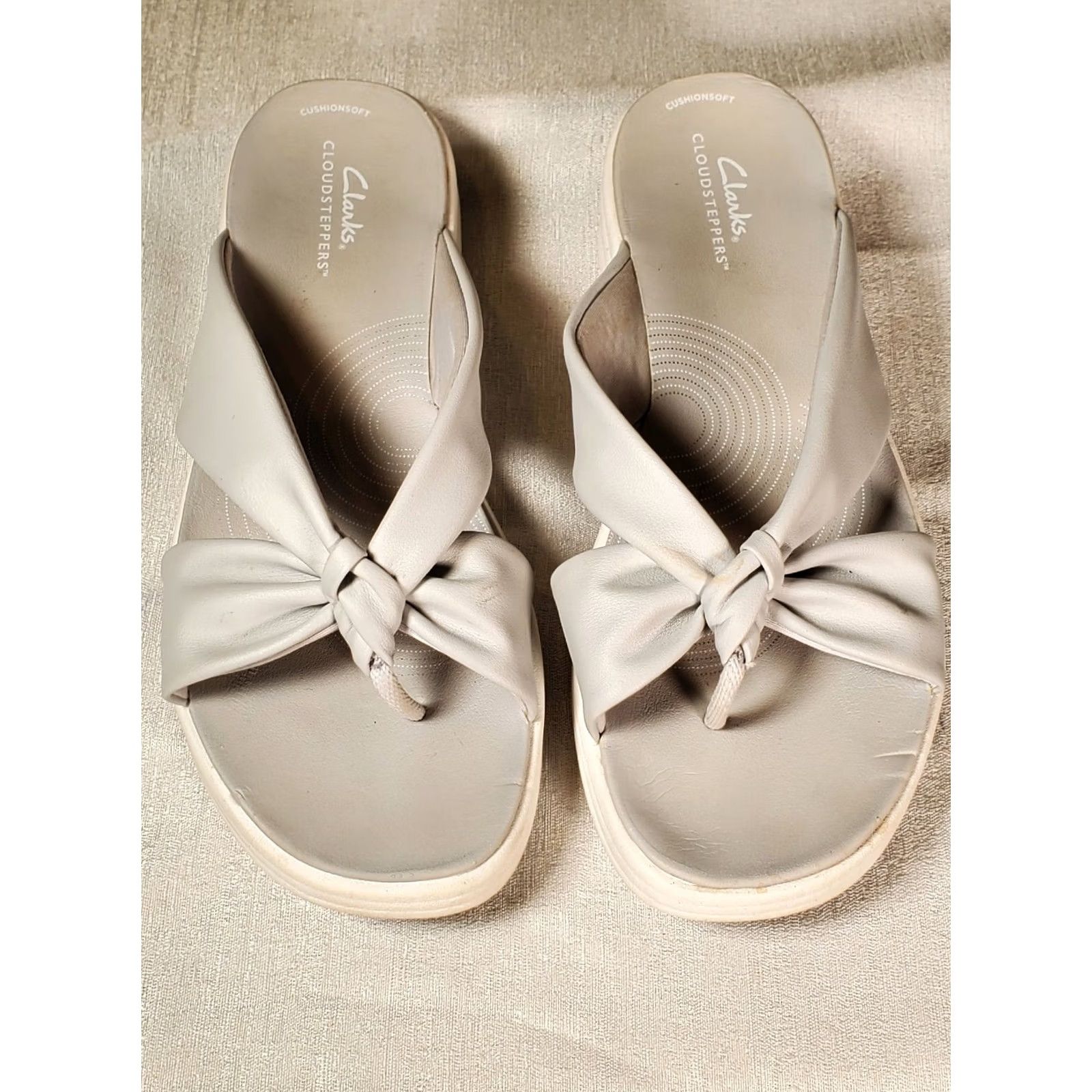 Clarks Clarks Cloudsteppers Drift Ave Sandals Cushion Soft Toe Post Women US 9.5 Slip On Wedge Gray Size US 7 / IT 37 - 3 Thumbnail