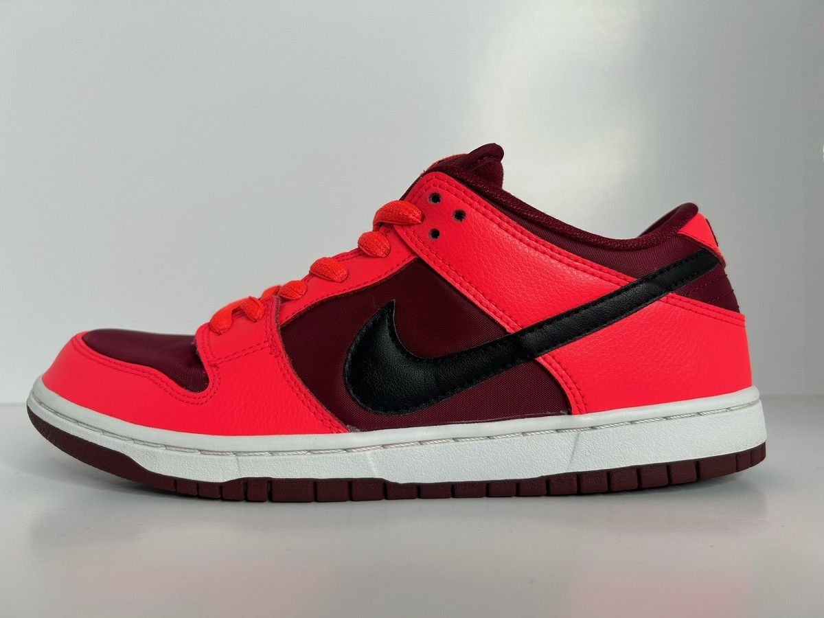 Nike SB Nike Sb Dunk Low Laser Crimson Size US 8.5 / EU 41-42 - 13 Thumbnail