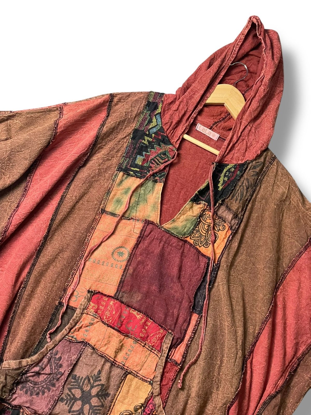 Japanese Brand × Vintage LALA HIPPIE PATCHWORK HOODED PONCHO (99) Size US XXL / EU 58 / 5 - 2 Thumbnail
