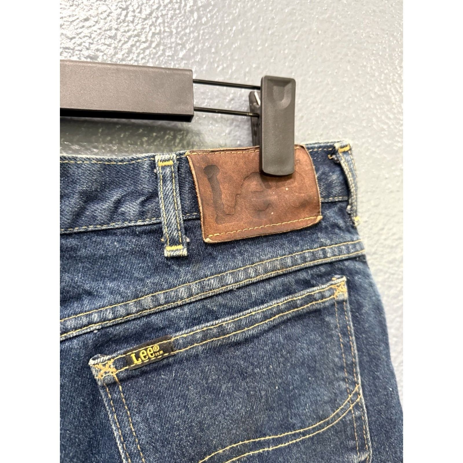 Lee VINTAGE Lee Riders Jeans Dark Wash Indigo Denim 34 33 USA Made Men’s Straight Denim Jeans 34x33 Blue Mens Size US 32 / EU 48 - 4 Thumbnail