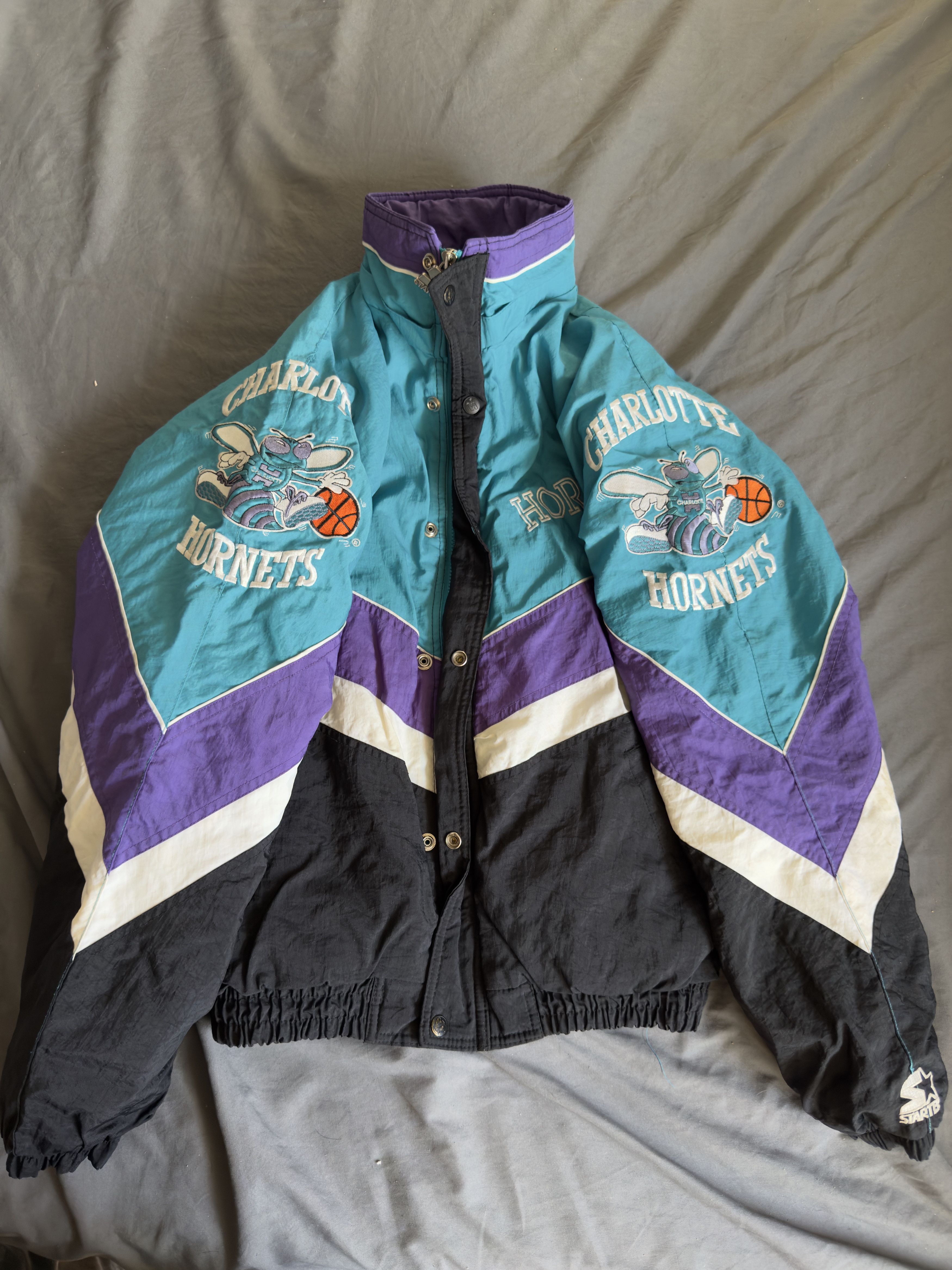 Starter Charlotte Hornets Starter Jacket Small Size US S / EU 44-46 / 1 - 1 Thumbnail