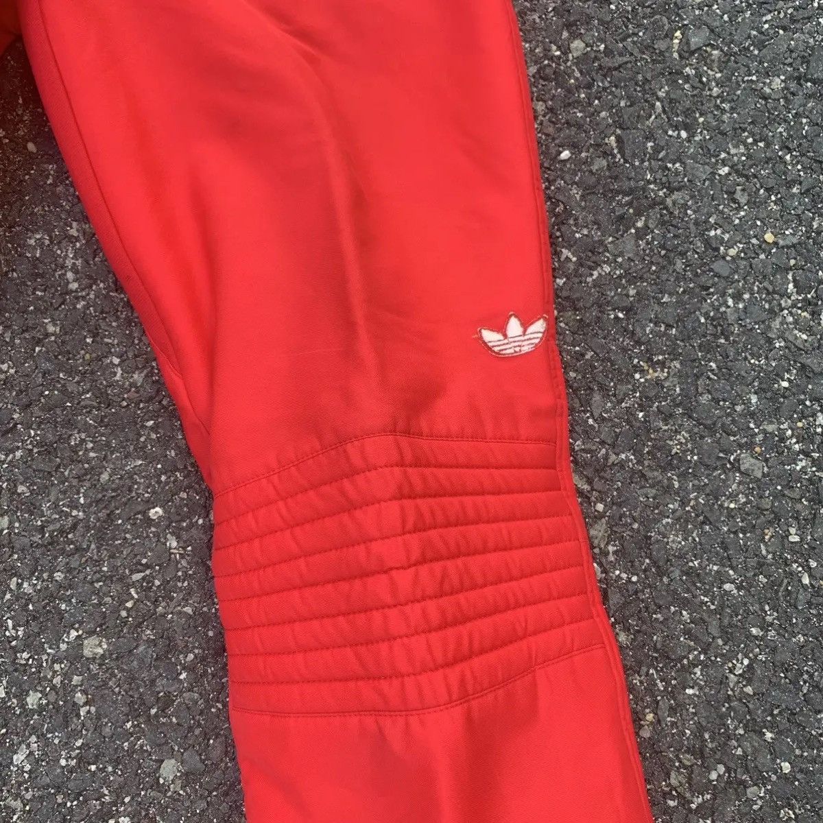 Adidas 🔥BEST OFFER🔥 90’s Vintage Adidas Sportswear Pants Size US 29 - 4 Thumbnail