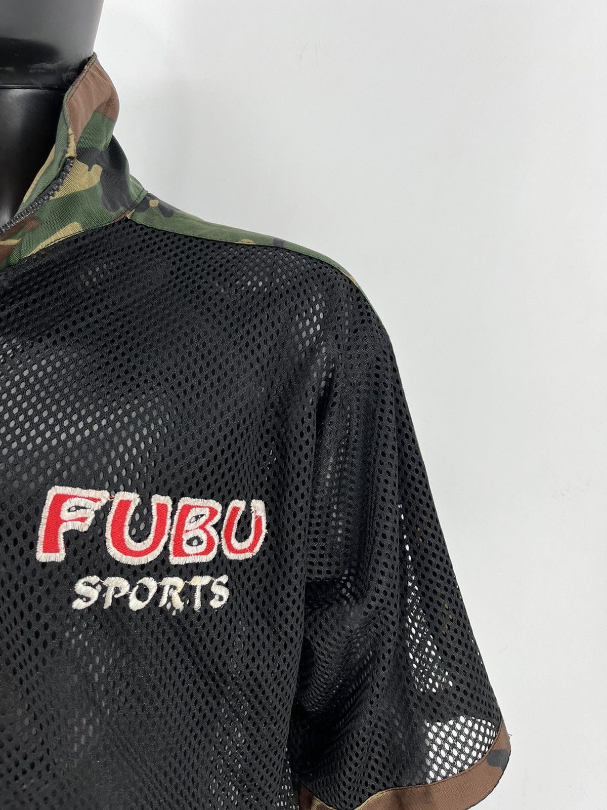 Fubu × Vintage Vintage 90s Fubu Camo Sports Side Tapes Zipper Jacket Tshir Size US L / EU 52-54 / 3 - 6 Thumbnail