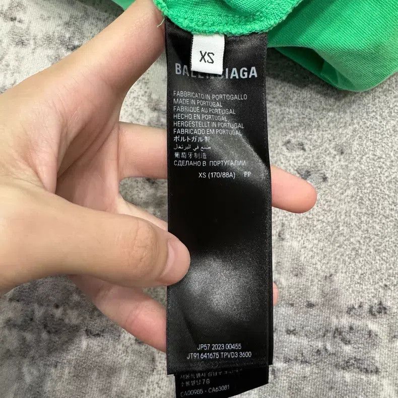 Balenciaga Balenciaga Logo Letter Printed Short Sleeve T-Shirt Size US XS / EU 42 / 0 - 4 Thumbnail