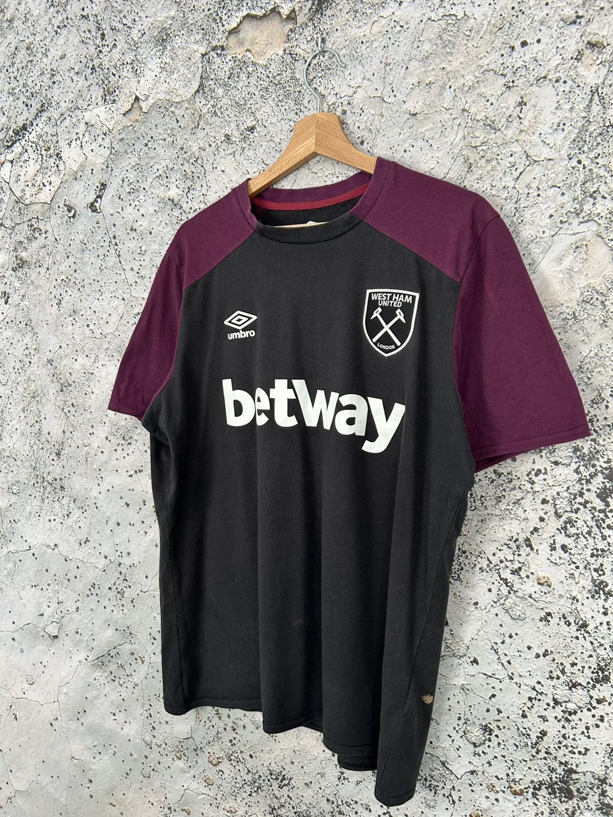 Umbro Umbro West Ham United Soccer Jersey Football Sportswear Size US L / EU 52-54 / 3 - 2 Thumbnail