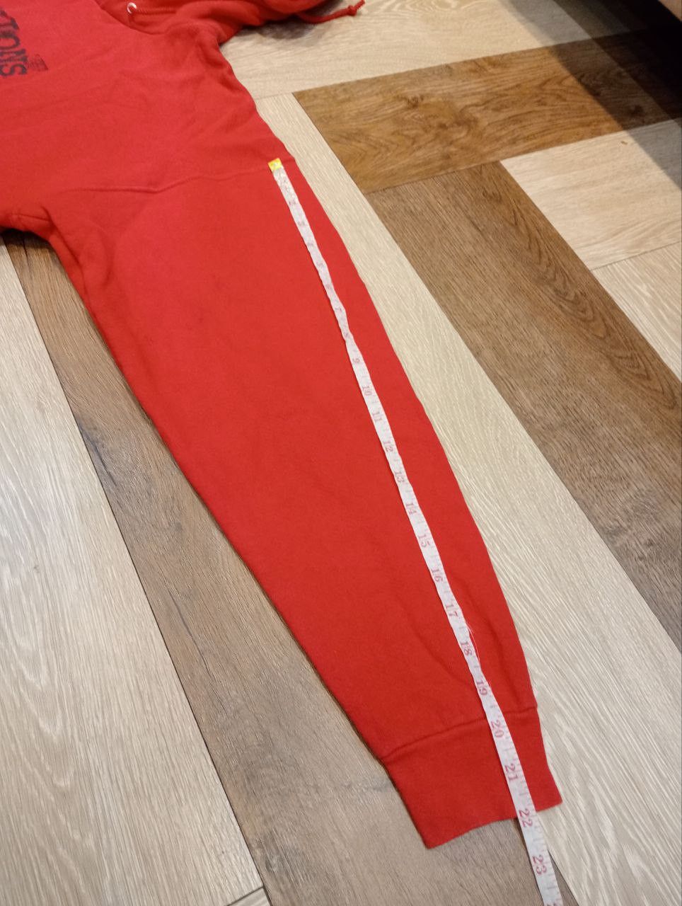 Sessions VINTAGE SESSIONS SKATEBOARDS OVERSIZED HOODIE - SIZE L - RED Size US L / EU 52-54 / 3 - 13 Thumbnail