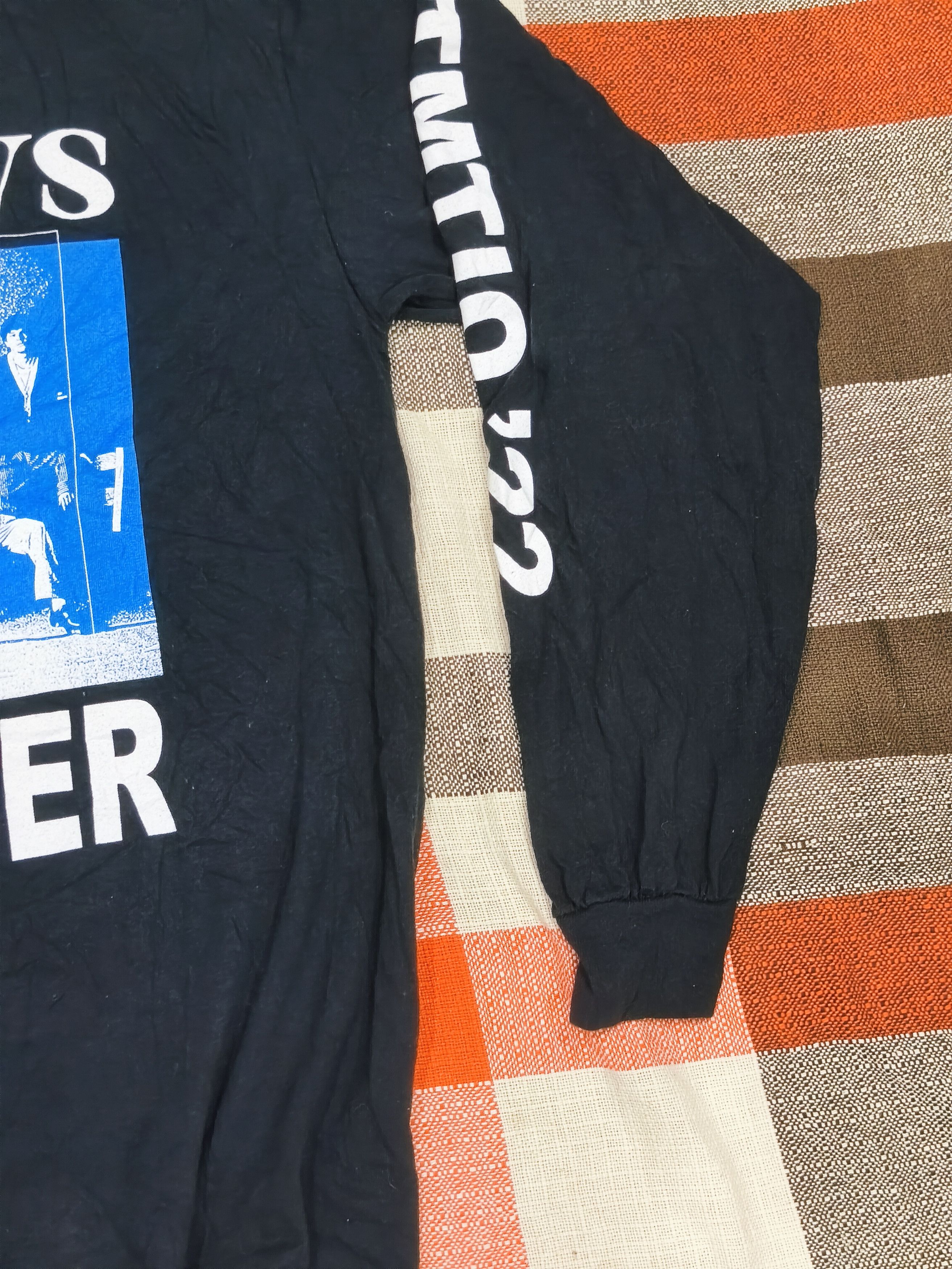 Band Tees Wallows tour 2022 tell me that it's over Large Size US L / EU 52-54 / 3 - 4 Thumbnail
