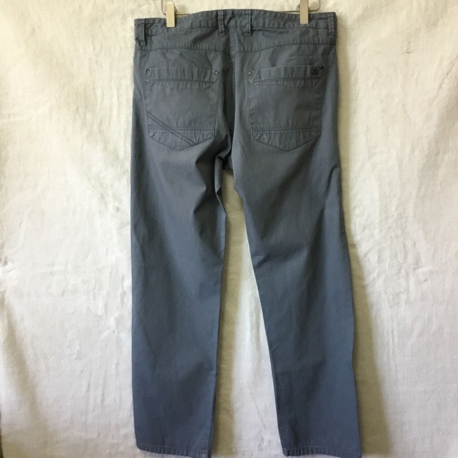 Calvin Klein Calvin Klein Light Gray Men Body Fit Pants Size US 32 / EU 48 - 6 Thumbnail