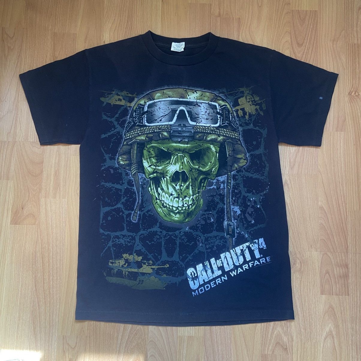 Vintage Call of Duty 4 Modern Warfare Y2K Vintage T-Shirt Men Medium Size US M / EU 48-50 / 2 - 1 Thumbnail