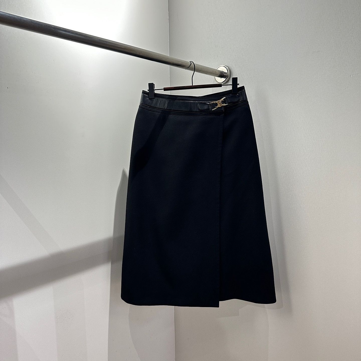 Celine CELINE Wool Triomphe Midi Skirt Size 36 Size 26" / US 2 / IT 38 - 1 Thumbnail