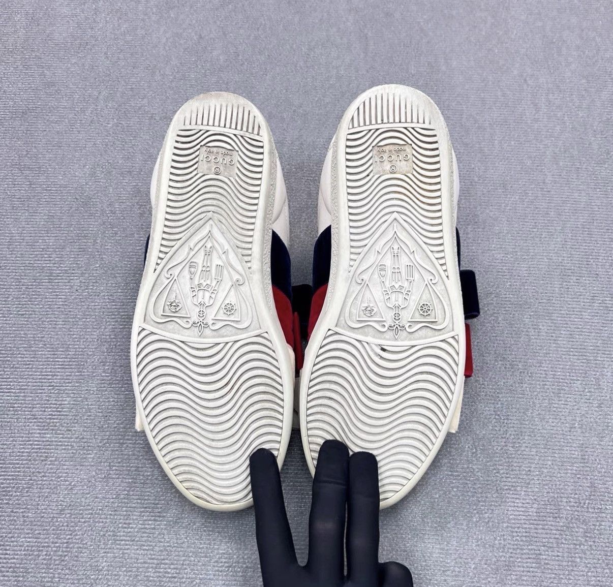 Gucci Gucci White Velvet Bow Slip-On Sneakers / Casual Shoes Size US 7 / IT 37 - 6 Thumbnail