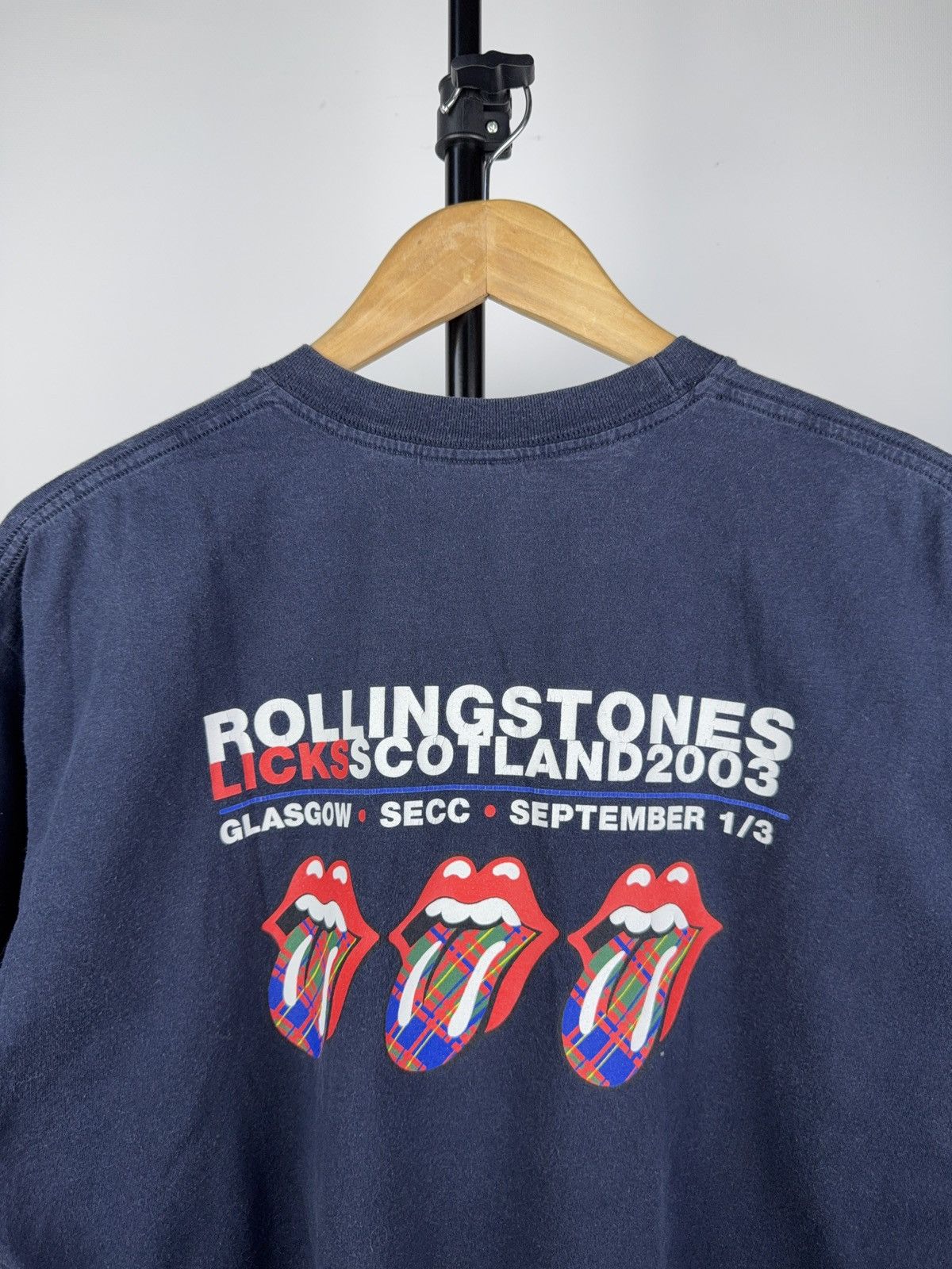 Band Tees × The Rolling Stones × Vintage Vintage 2003 Rolling Stones Tour rare logo T Shirt Size US L / EU 52-54 / 3 - 9 Thumbnail