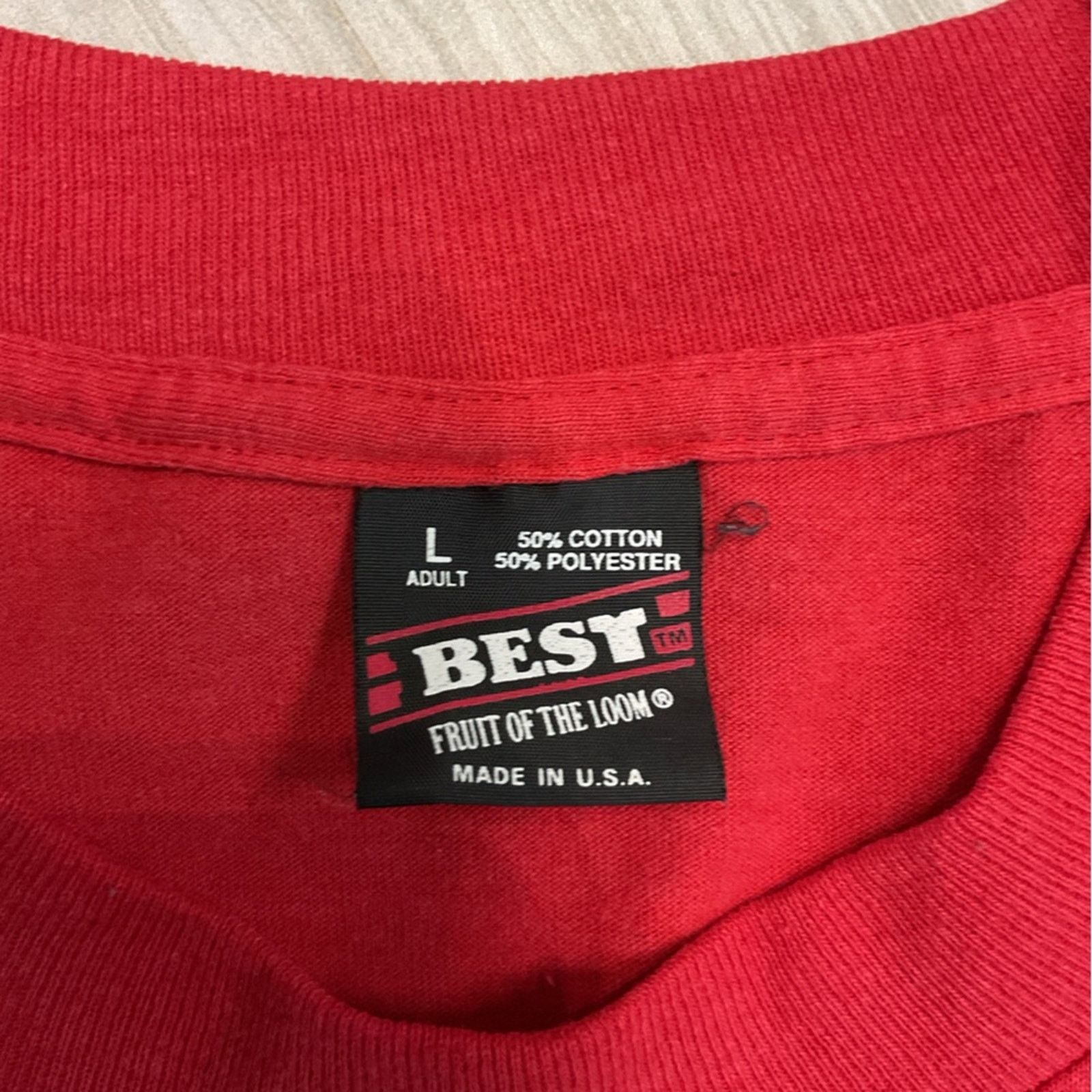 Fruit Of The Loom Vintage “tell me again how locky I am ” Red Graphic T-Shirt Size US L / EU 52-54 / 3 - 4 Thumbnail
