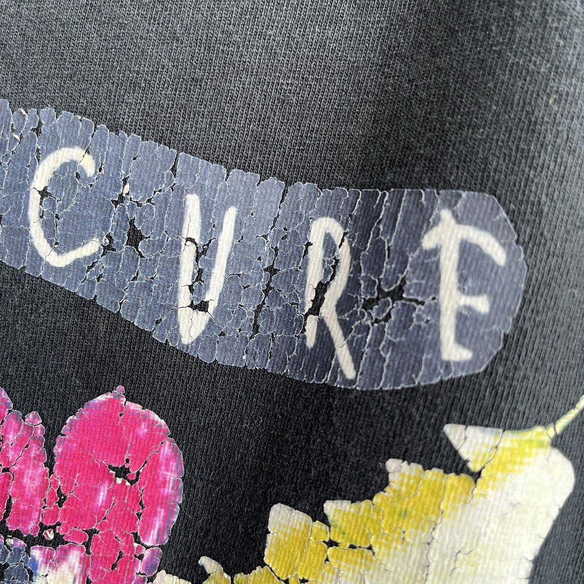 The Cure VINTAGE Y2K ROCK BAND THE CURE FADED PRINTED TSHIRT Size US L / EU 52-54 / 3 - 12 Thumbnail