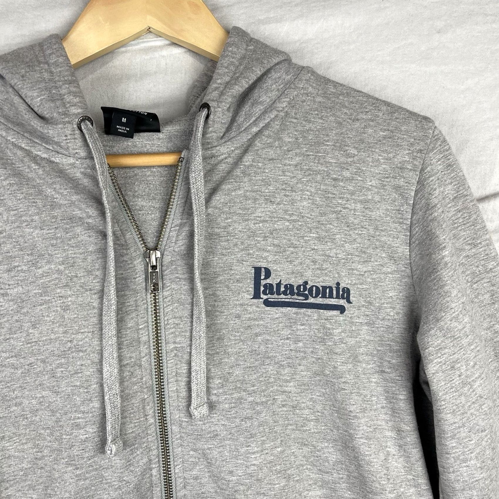 Patagonia Patagonia Hoodie Womens Medium Gray Full Zip Organic Cotton Surf 90s Outdoor Classic Logo Pocket Regular Wooly? Size M / US 6-8 / IT 42-44 - 4 Thumbnail