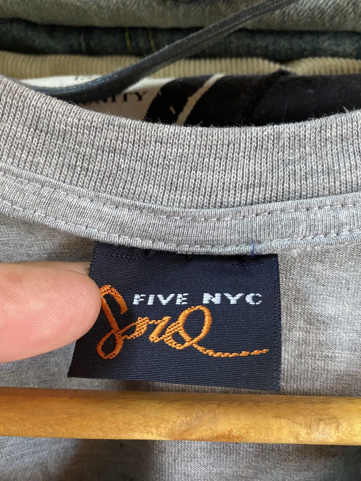 Triple 5 Soul × Vintage Vintage 90s Triple 5 Soul NYC Size US M / EU 48-50 / 2 - 9 Thumbnail