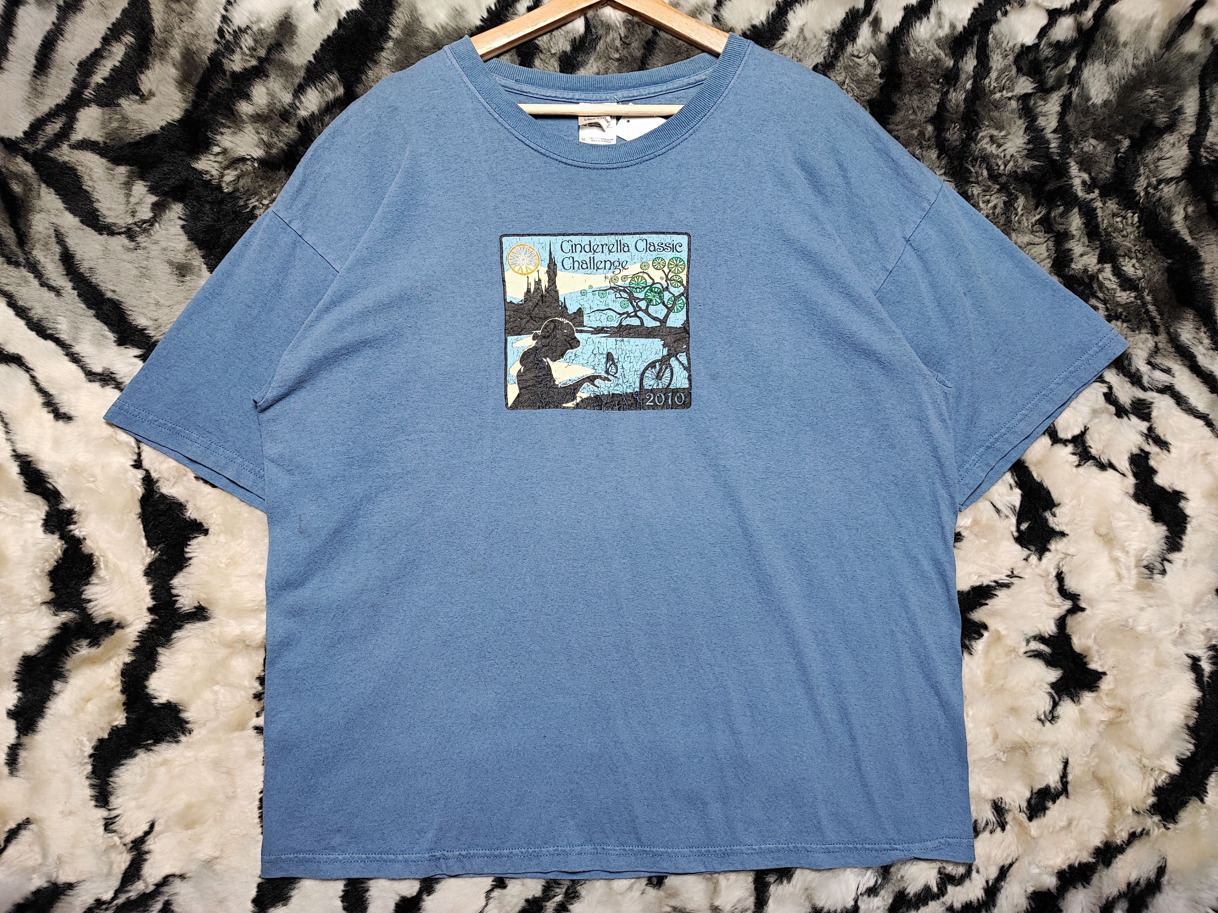 Disney VINTAGE Y2K DISNEY CINDERELLA Size US XL / EU 56 / 4 - 2 Thumbnail