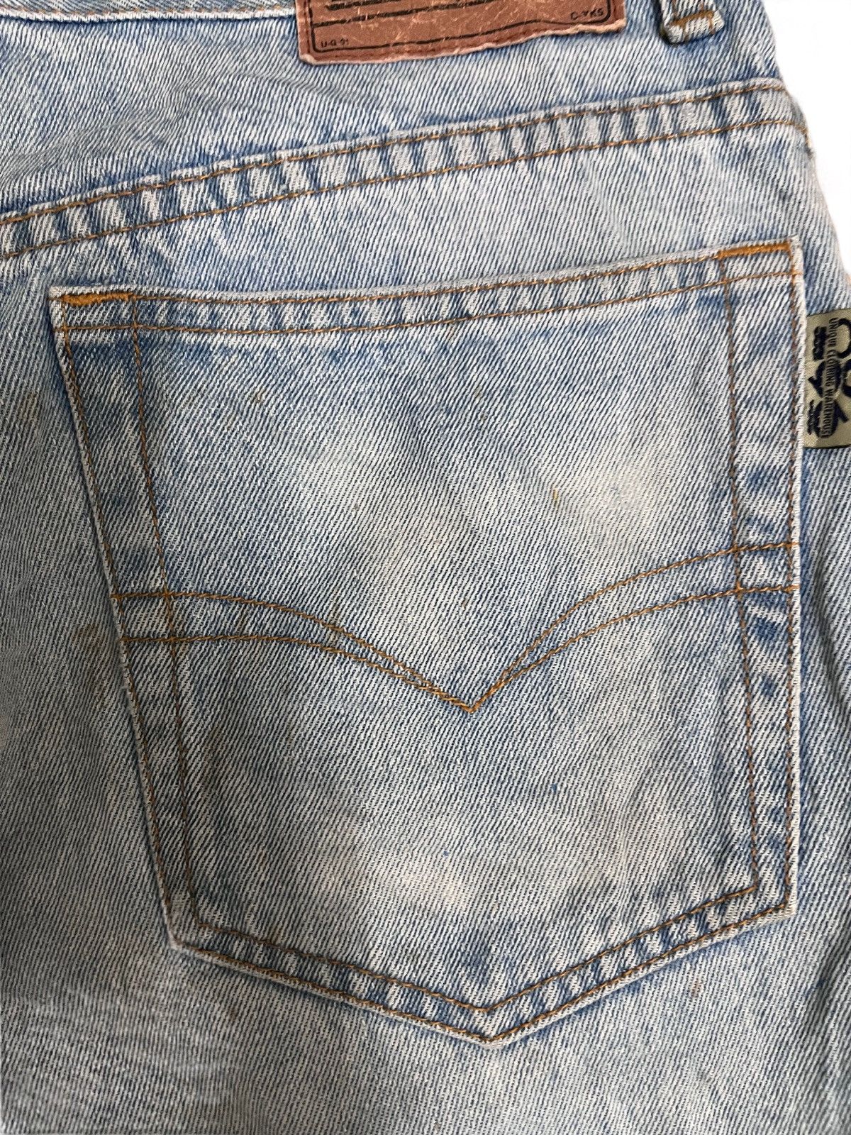 Uniqlo Vintage 90’s Uniqlo Paintbrush Art Style Jeans Size US 31 - 11 Thumbnail