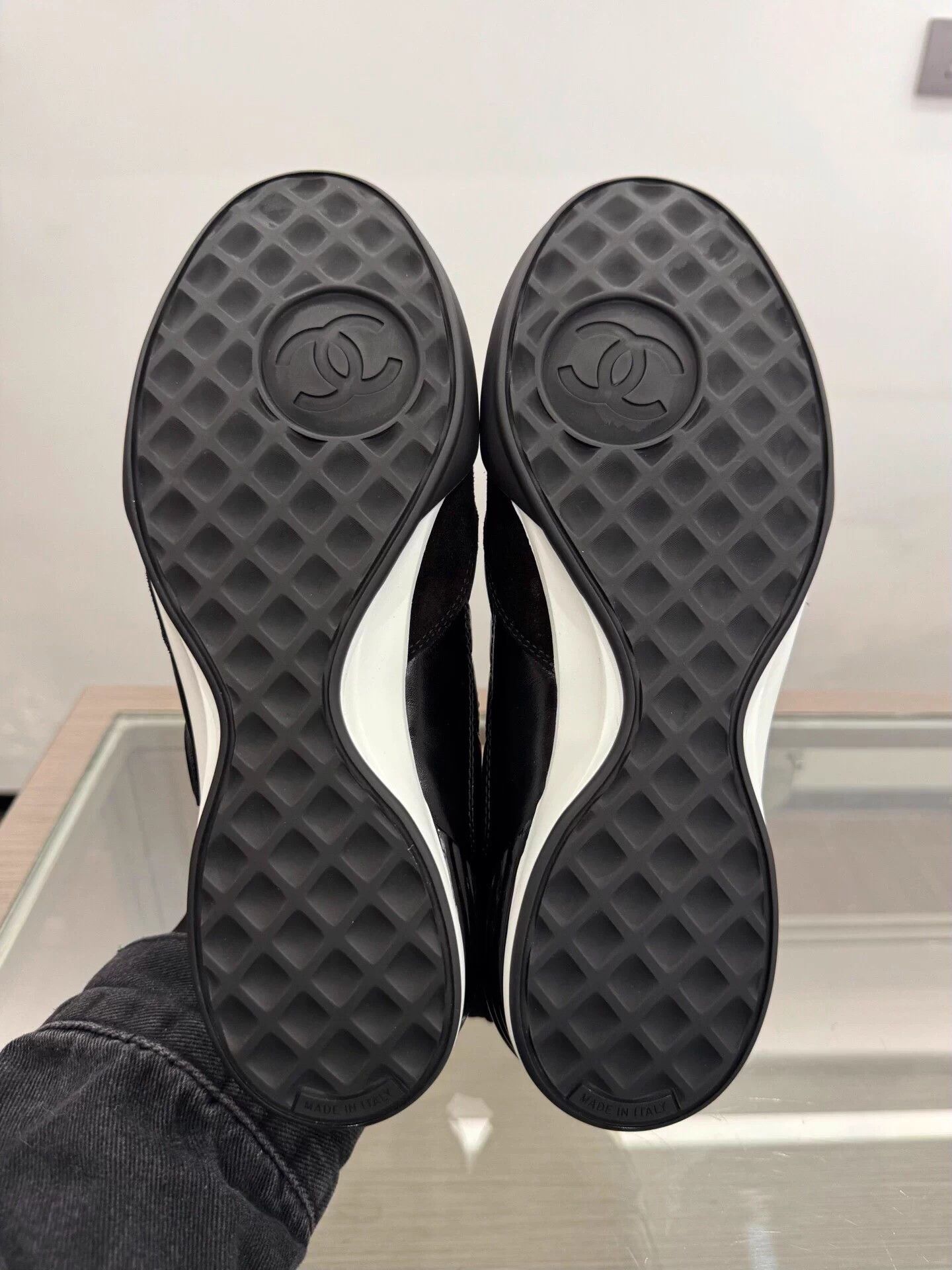Chanel Chanel Black/White Quilted Embossed Double C Trainer Size US 6 / IT 36 - 6 Thumbnail