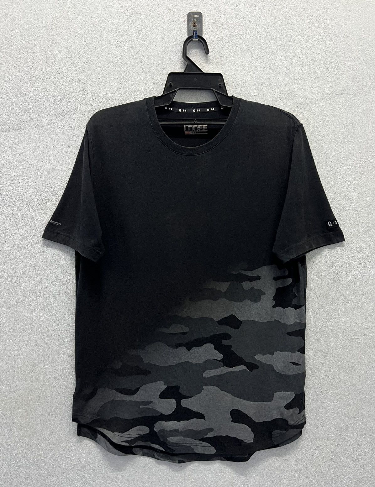 Under Armour UNDER ARMOUR CHARGED LOOSE HEATGEAR SHIRT Size US L / EU 52-54 / 3 - 1 Thumbnail