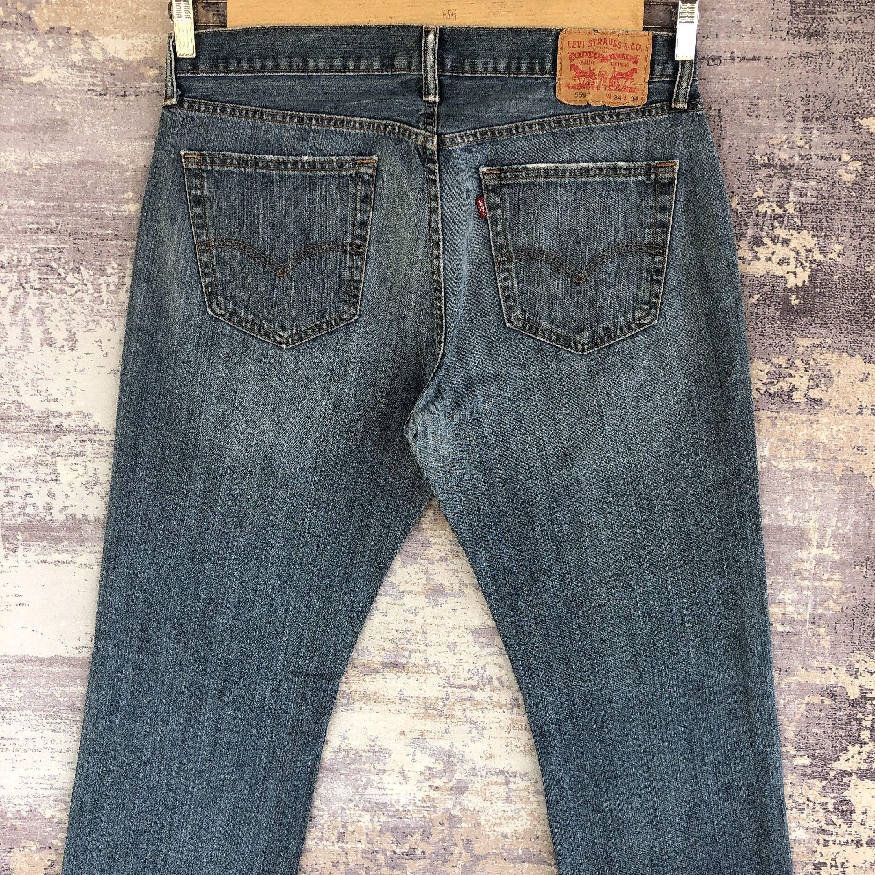 Levi's Vintage Levis 559 Distressed Jeans Levi's Faded Wash Denim Size US 34 / EU 50 - 4 Thumbnail