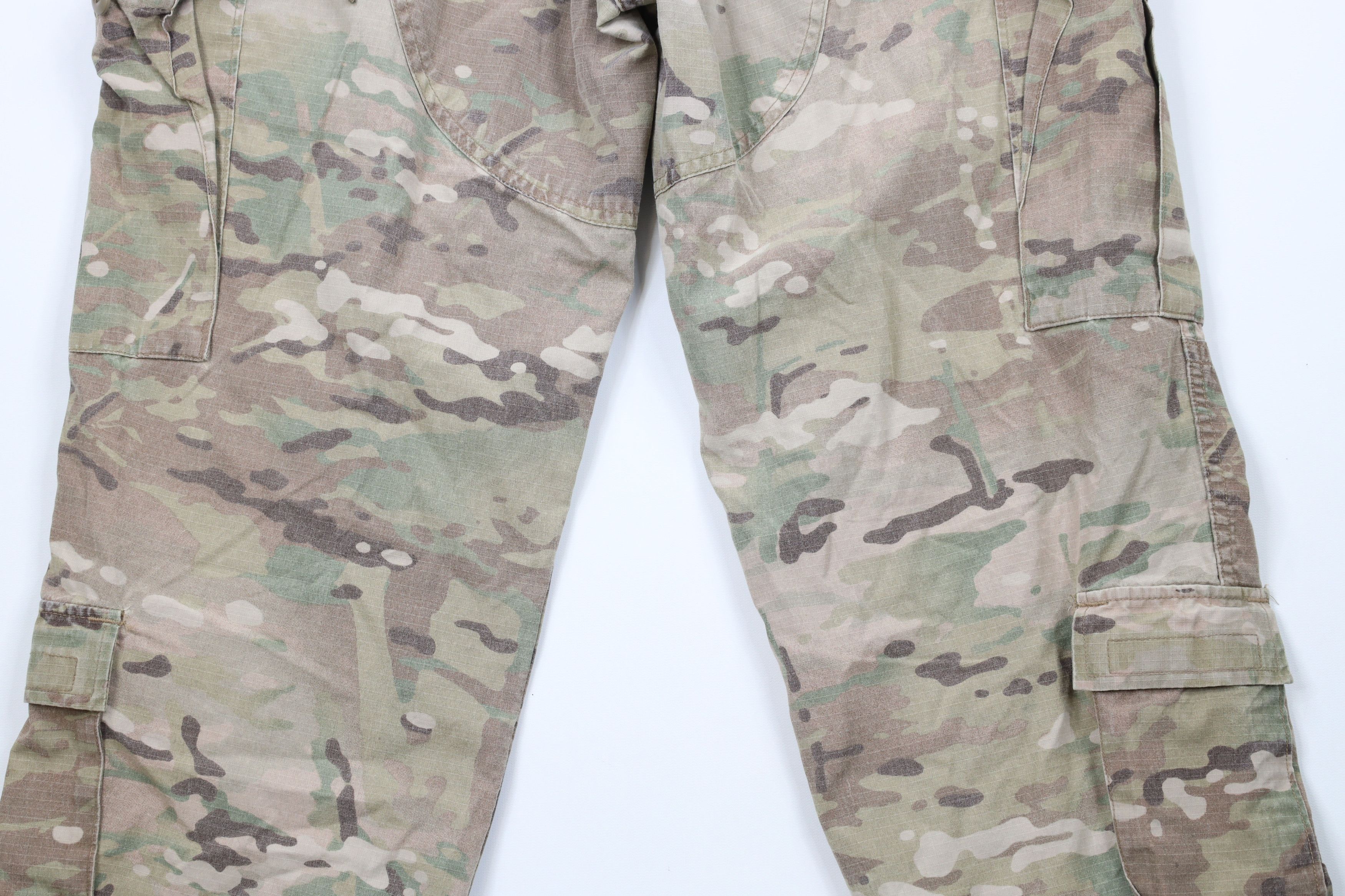 Vintage Vintage Camouflage Army Combat Cargo Pants Trousers USA Size US 34 / EU 50 - 9 Thumbnail