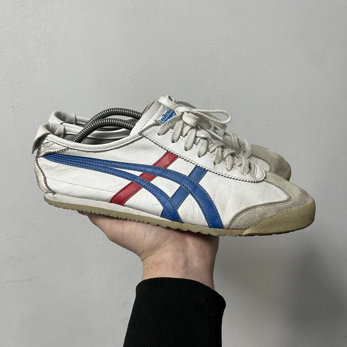 Asics Vintage Asics Onitsuka Tiger Mexico 66 Distressed Shoes Size US 8.5 / EU 41-42 - 2 Thumbnail