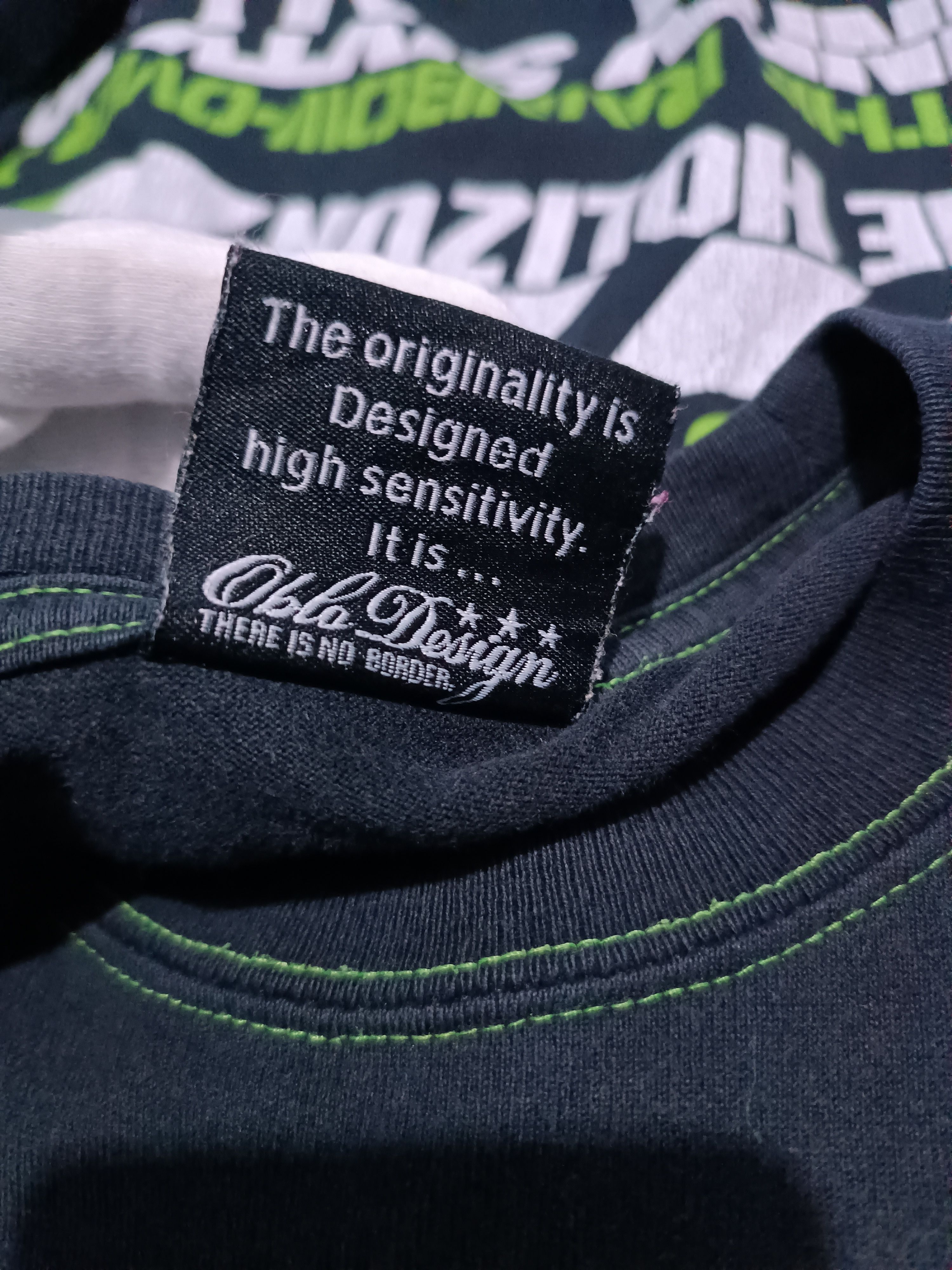 Japanese Brand Vintage Long Sleeve T-shirt "Glory Surf" Size US L / EU 52-54 / 3 - 6 Thumbnail