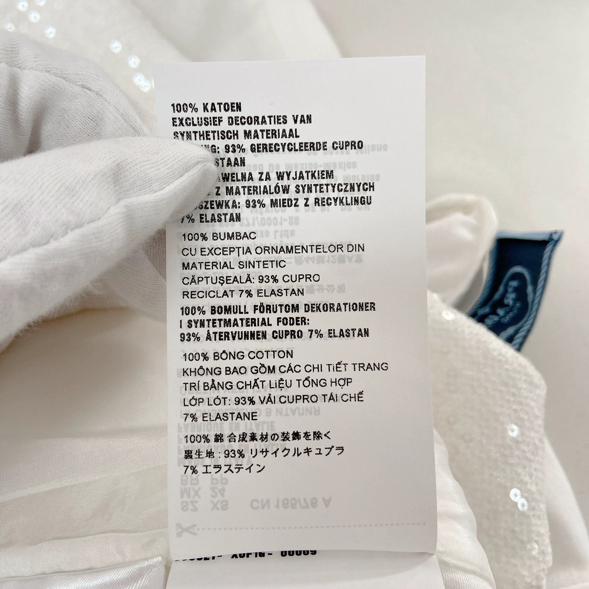 Prada Prada white sequined T-shirt XS Size XS / US 0-2 / IT 36-38 - 8 Thumbnail
