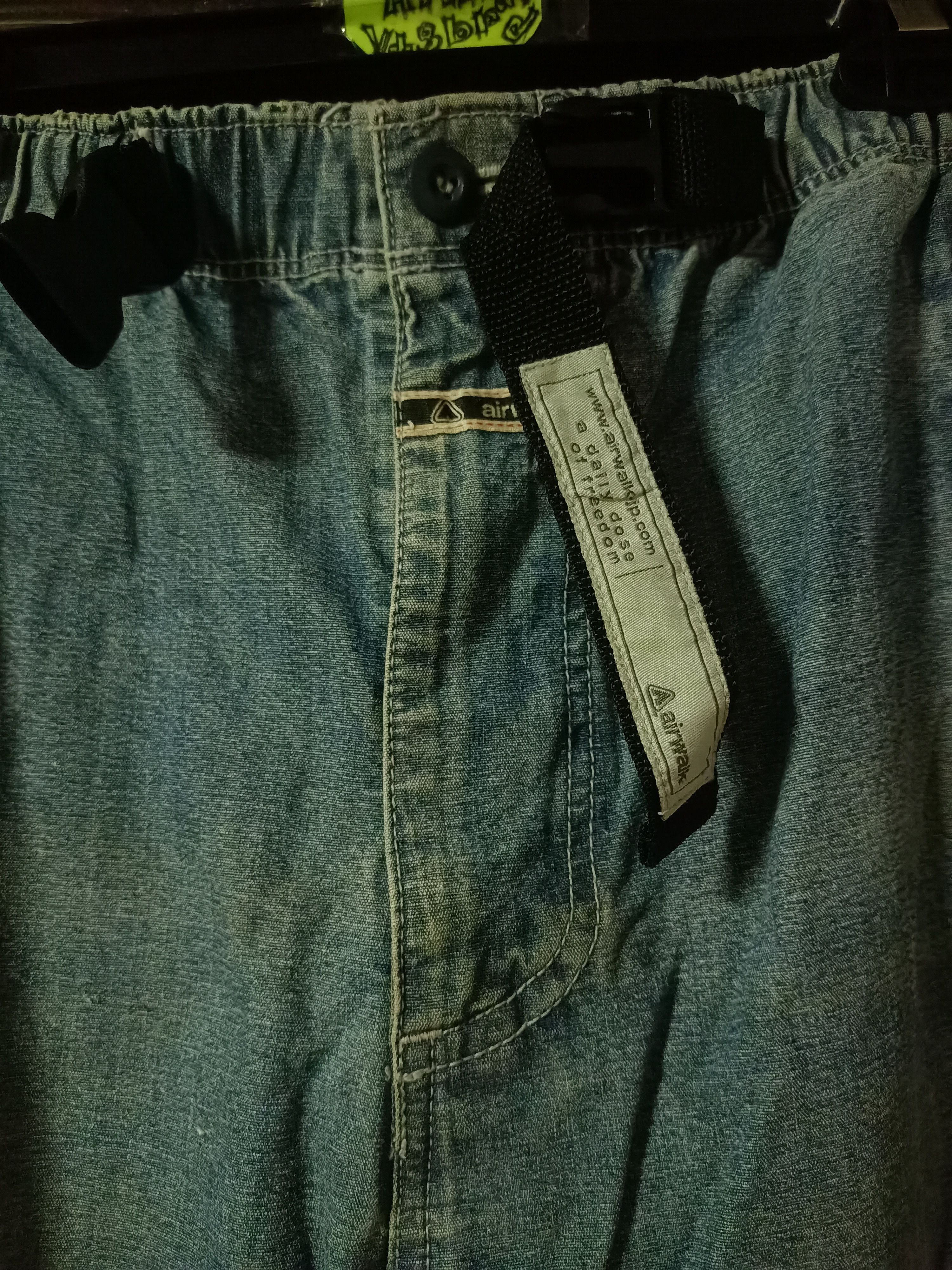 Airwalk × Vintage Vintage Distress Airwalk Short Jeans Size US 34 / EU 50 - 4 Thumbnail