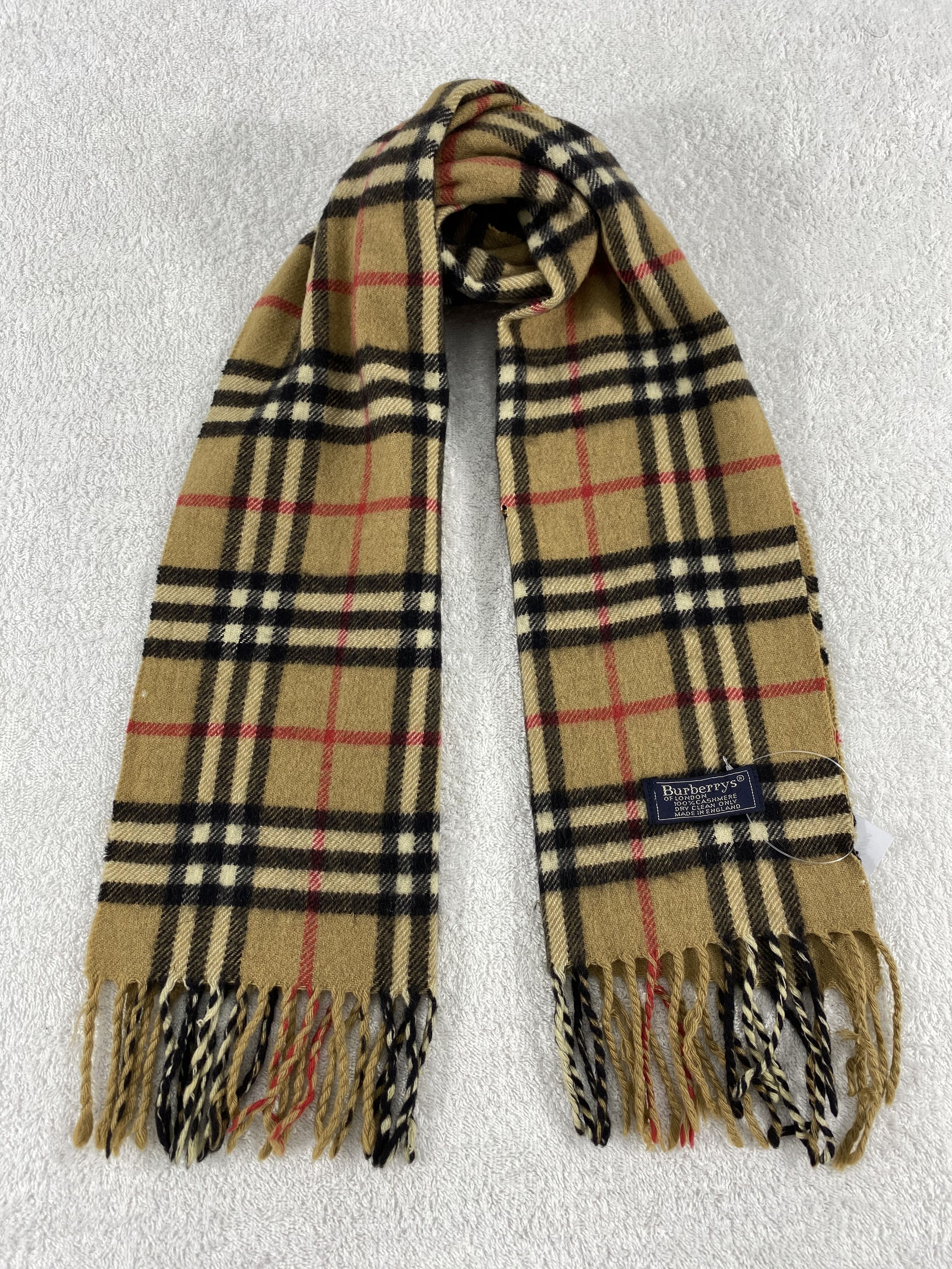 Burberry Vintage Burberry Scarf/Muffler/Neckwear MF710 Size ONE SIZE - 1 Thumbnail