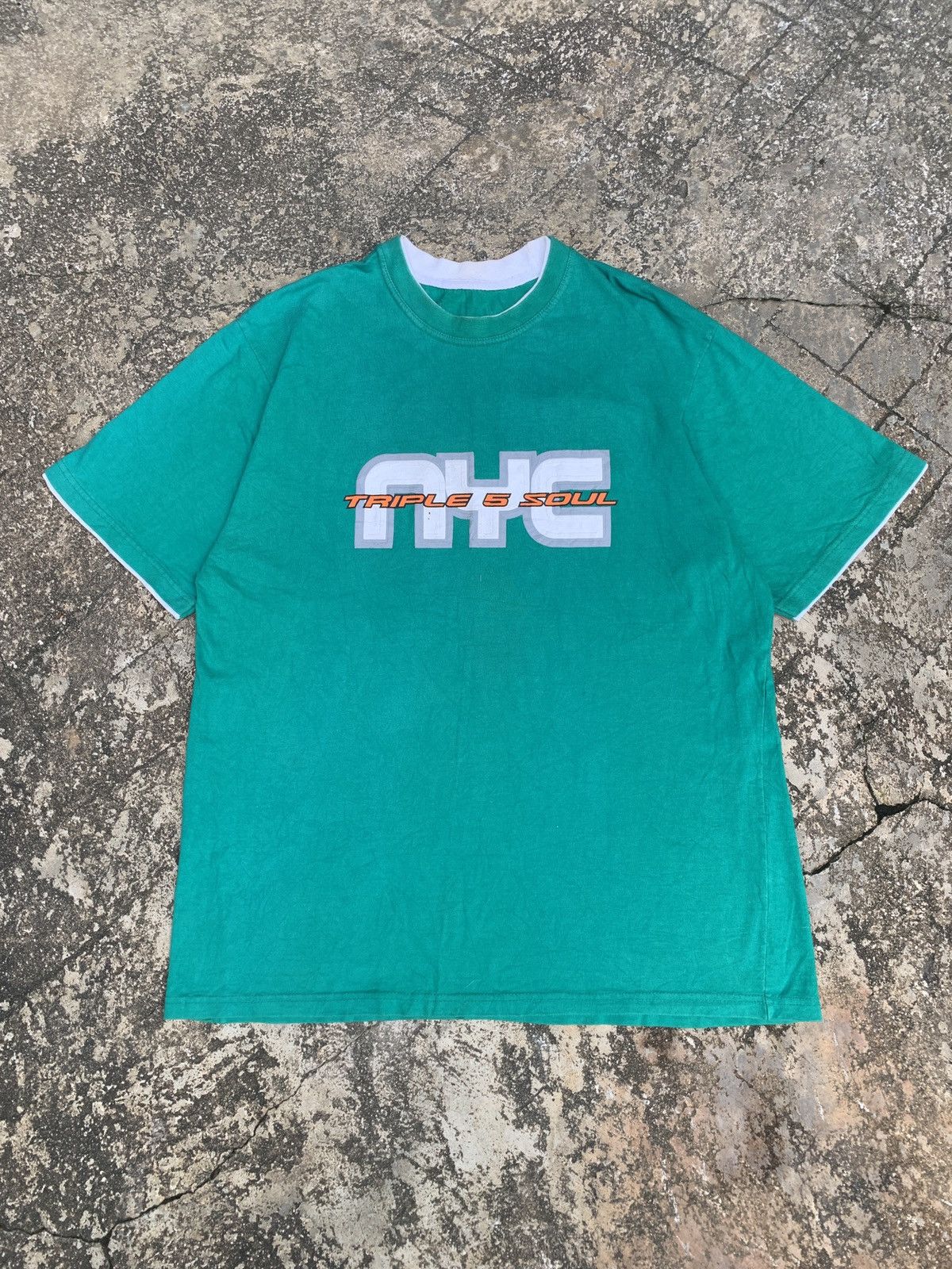Triple 5 Soul × Vintage y2k Triple 5 Soul USA Streetwear Green Big Logo Graphic Tee Size US L / EU 52-54 / 3 - 1 Thumbnail