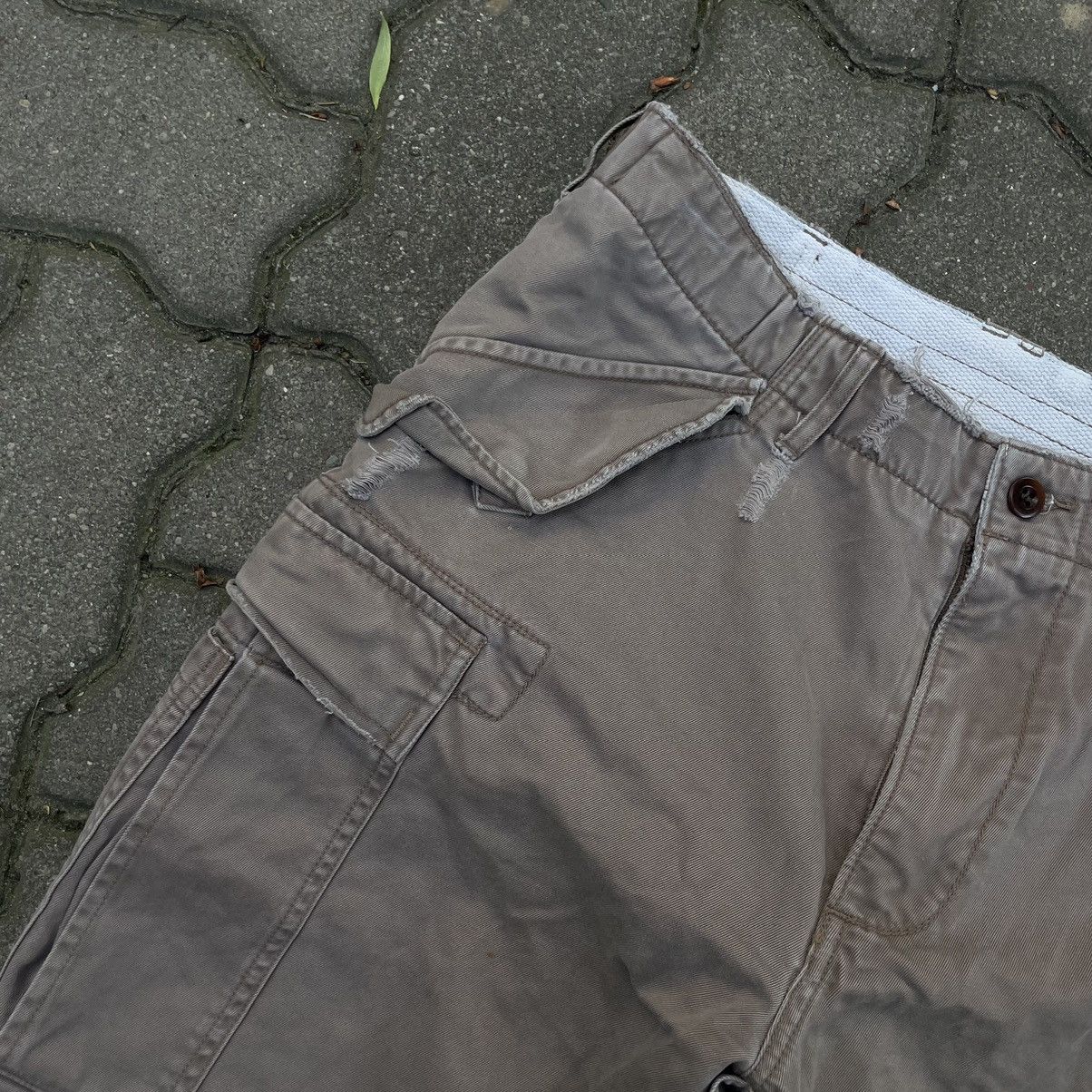 Vintage Ralph Lauren 90s Vintage Cargo Army Distressed Shorts Size US 34 / EU 50 - 5 Thumbnail