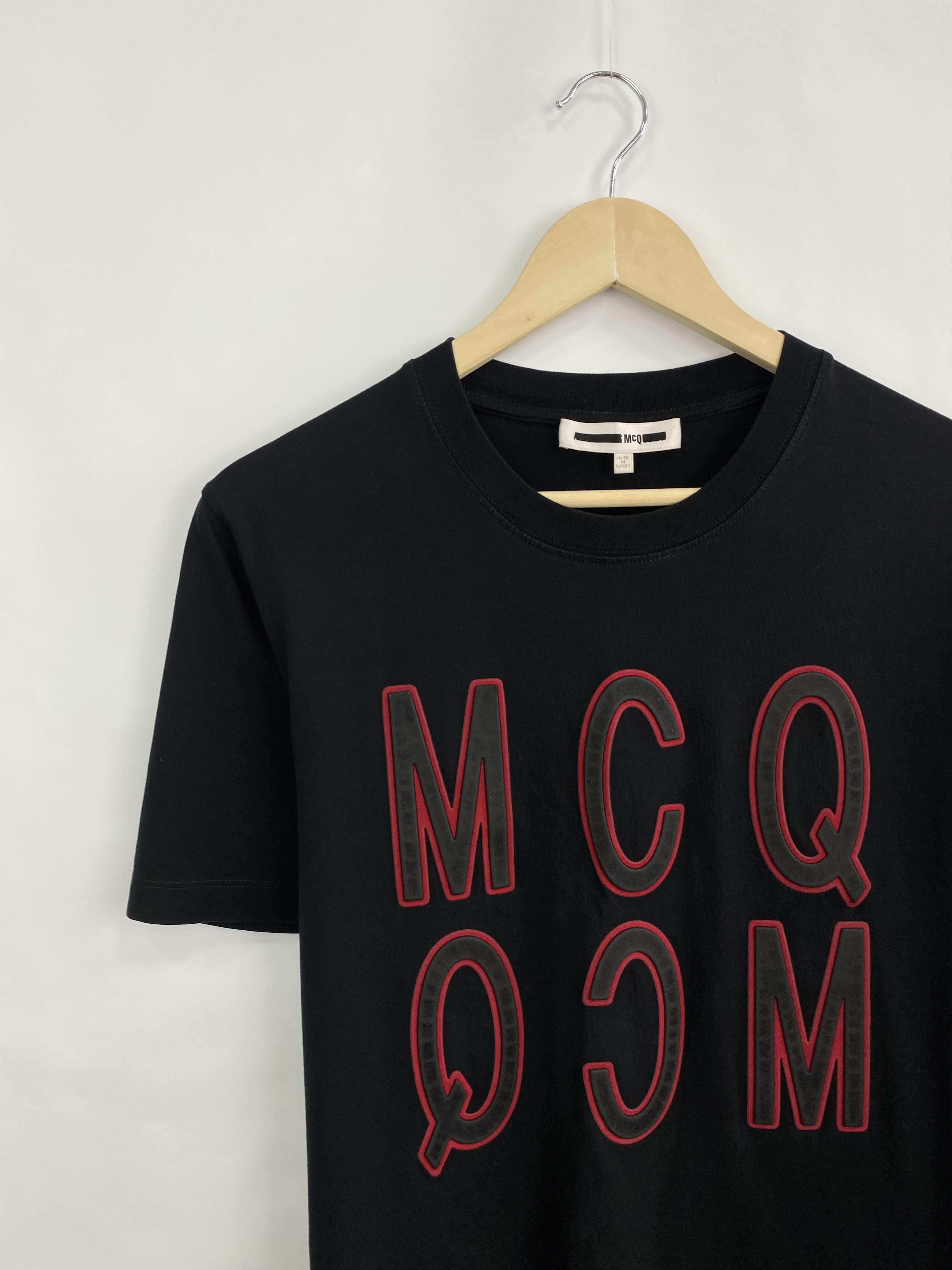 Alexander McQueen 🇮🇹 Alexander McQueen London Luxury Rare T-Shirt Retro Hype Size US M / EU 48-50 / 2 - 3 Thumbnail
