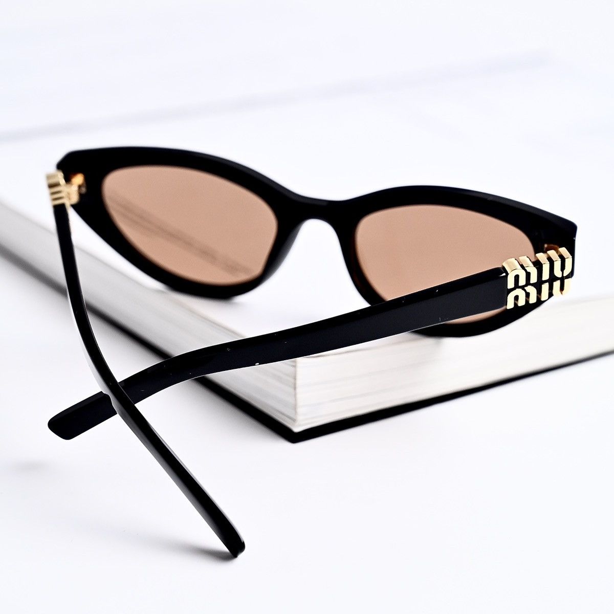 Miu Miu MIU MIU 0MU A04S 16K10I SUNGLASSES Size ONE SIZE - 10 Thumbnail