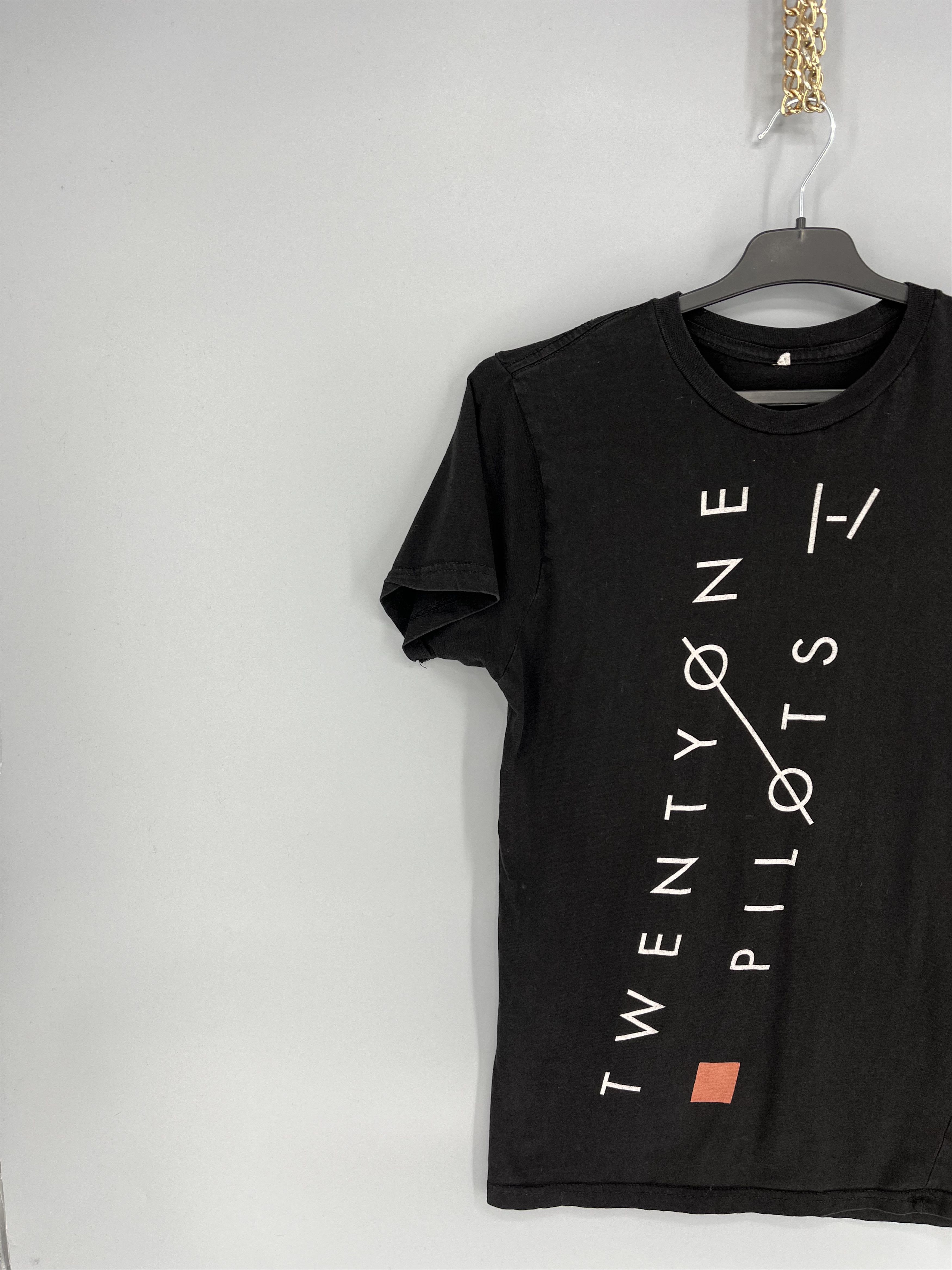 Band Tees × Vintage Vintage Y2K Twenty One Pilots Cult Rock Band Tee Size US S / EU 44-46 / 1 - 4 Thumbnail