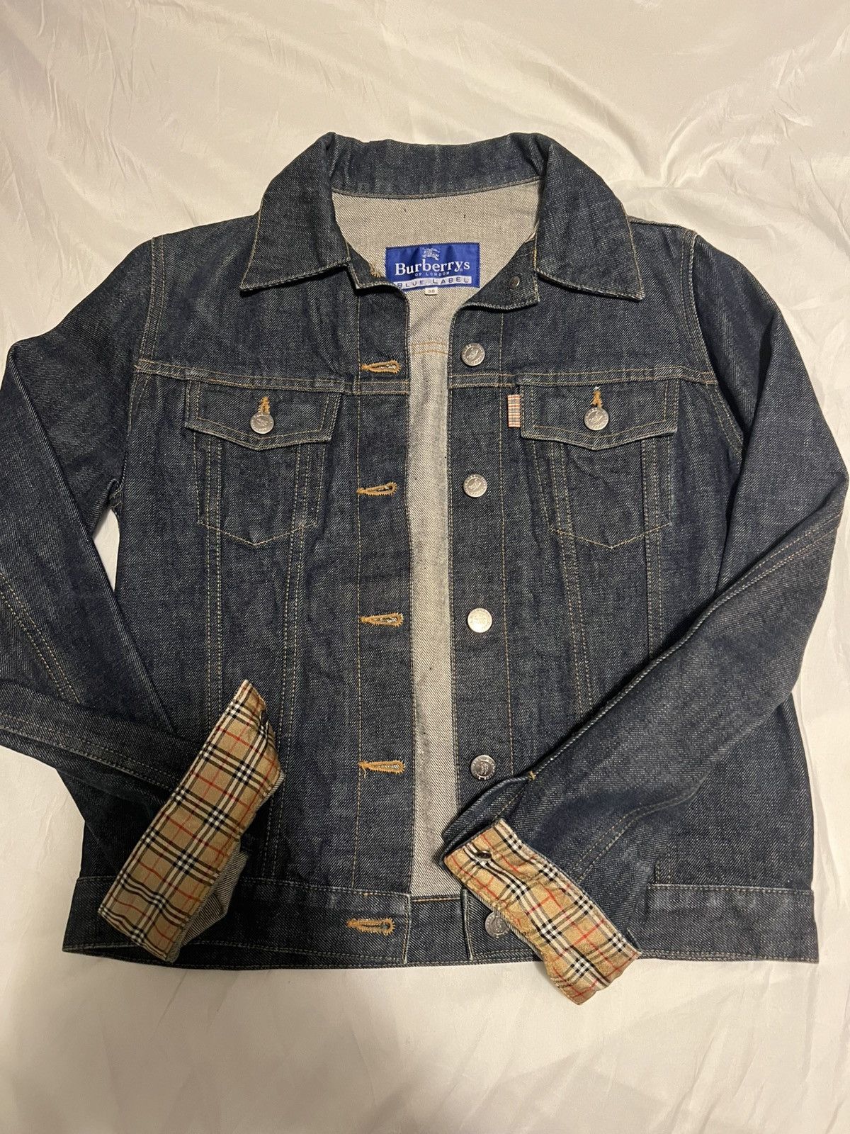 Burberry × Japanese Brand Japan Burberry Prorsum blue label Jean jacket Size XS / US 0-2 / IT 36-38 - 1 Thumbnail