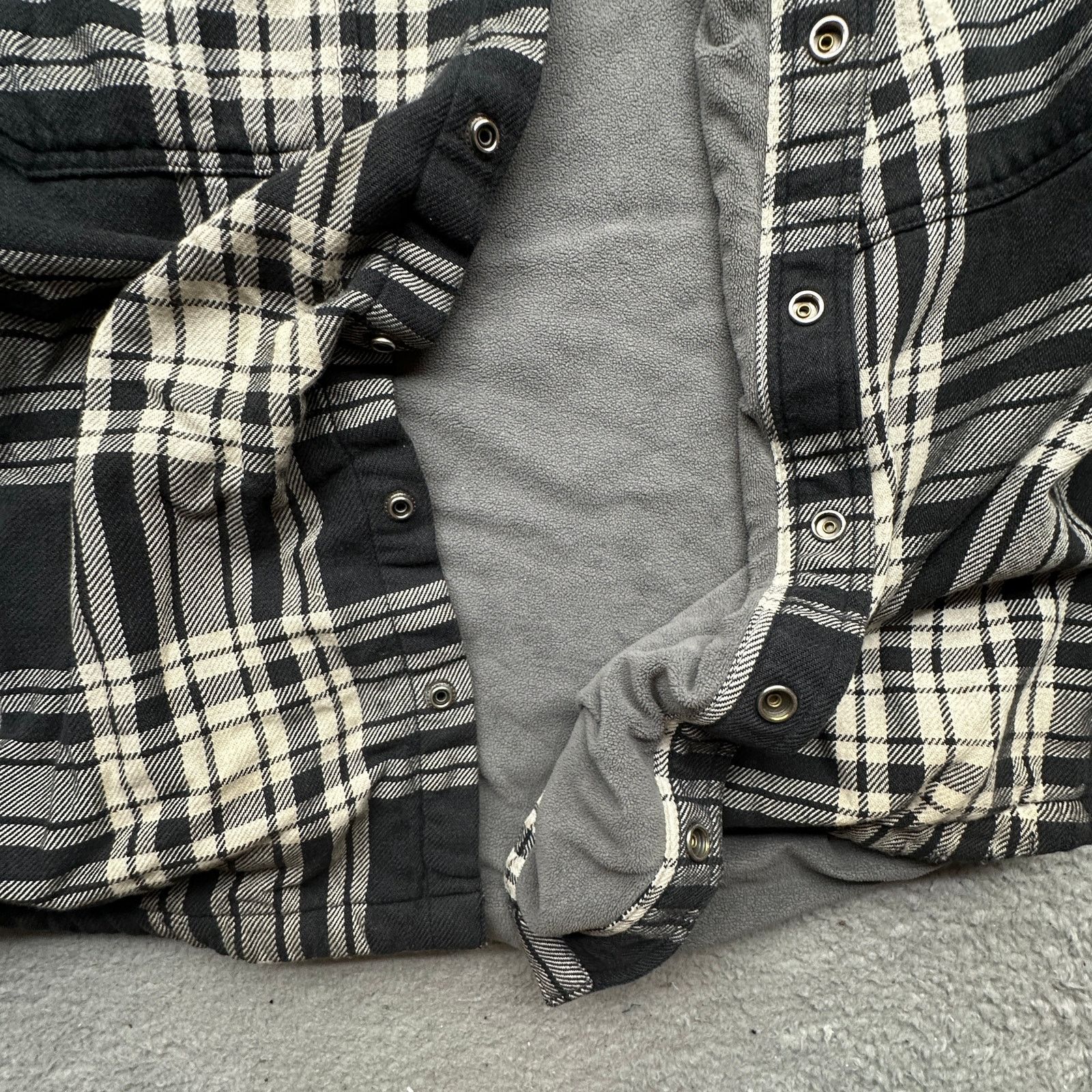 Duluth Trading Company Duluth Trading Co Flannel Fleece Lined Button Shirt Large Size US L / EU 52-54 / 3 - 8 Thumbnail